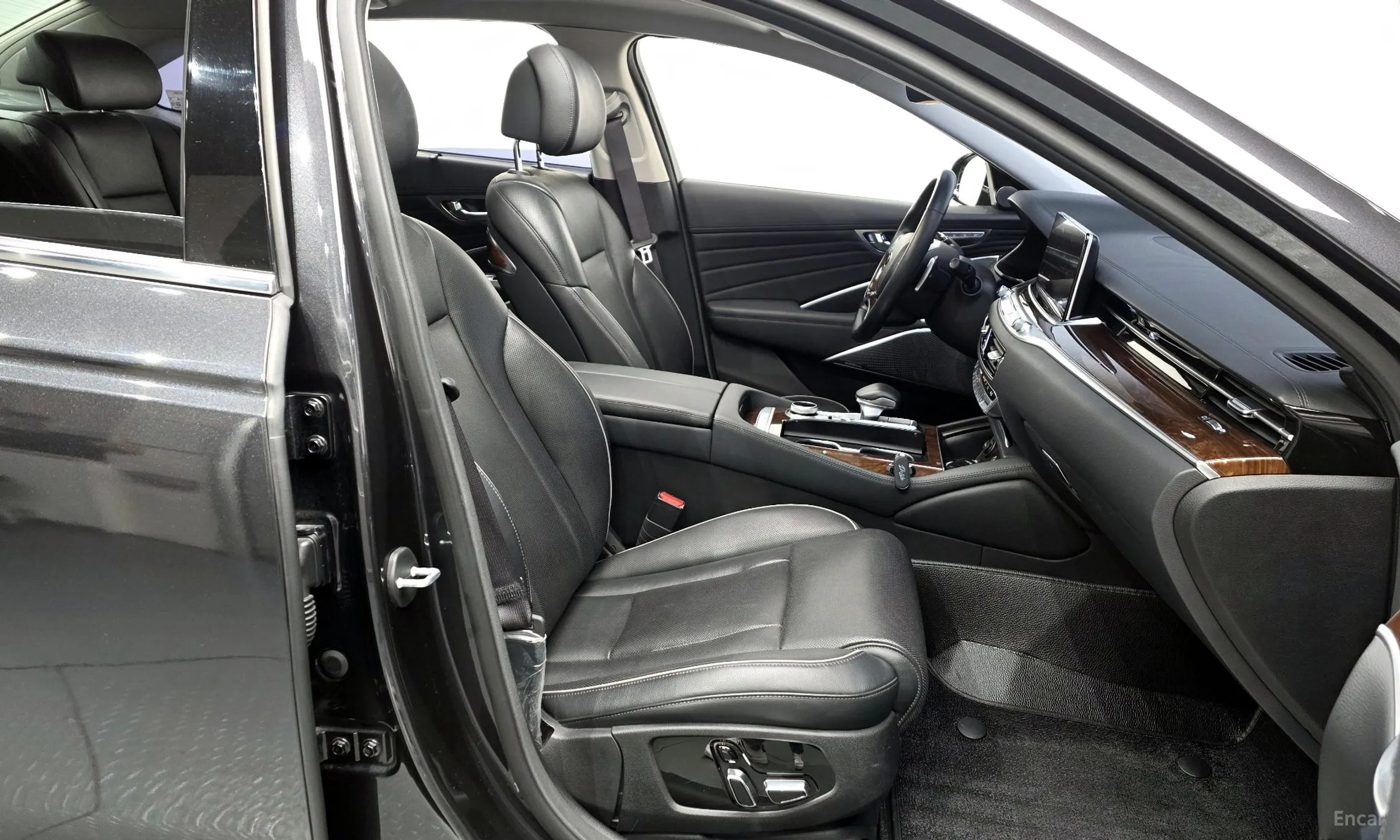 Kia K9 превью 11