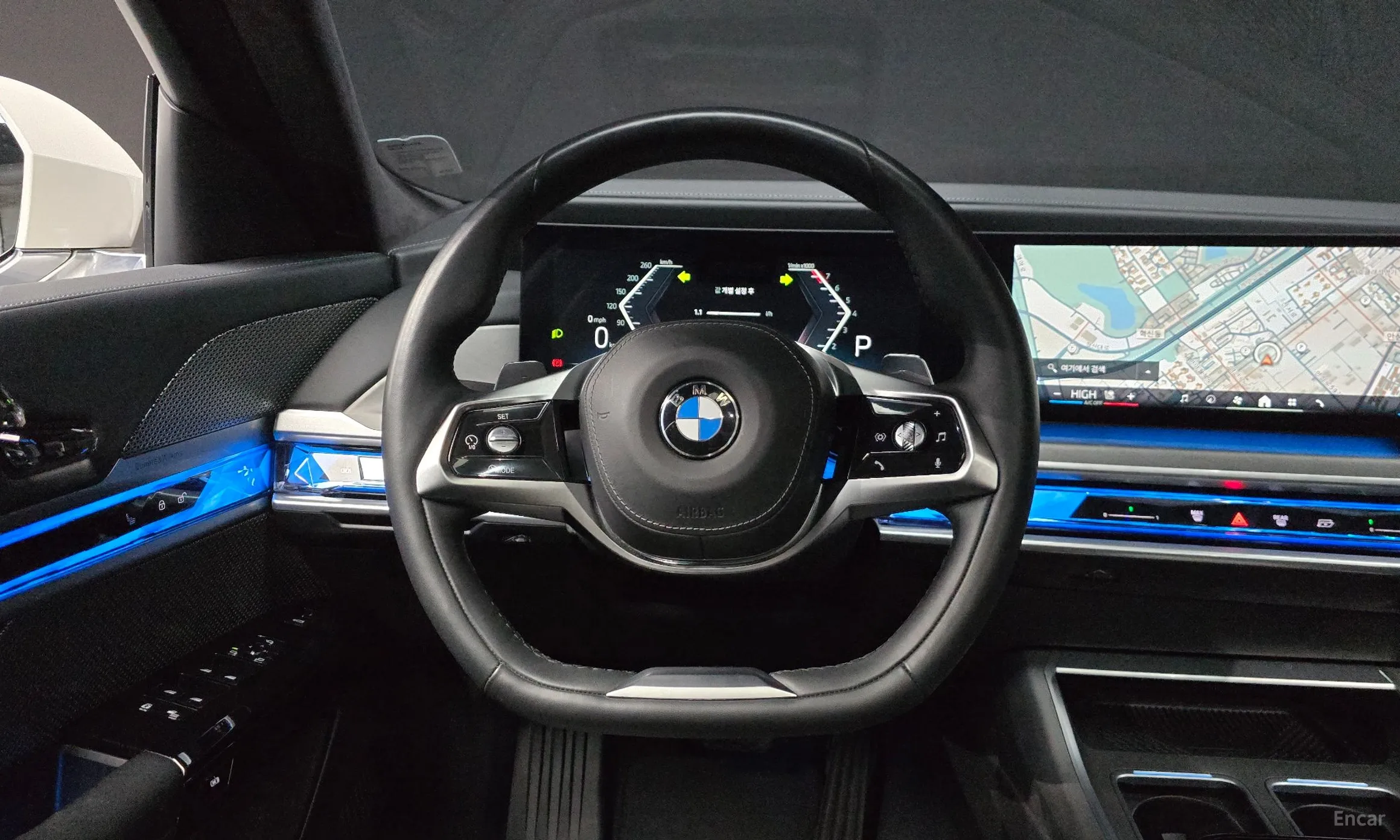 BMW 7 Series (G70) превью 13