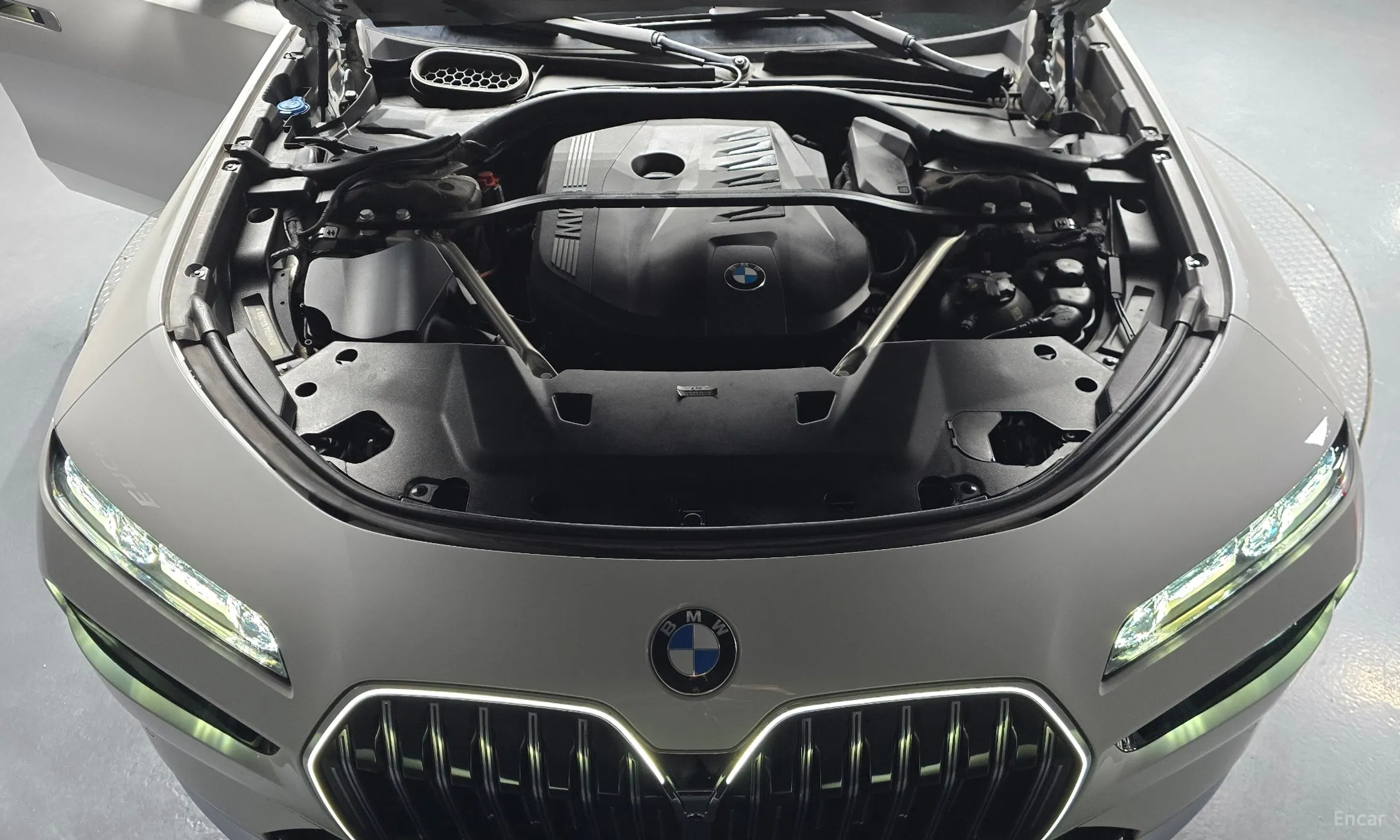 BMW 7 Series (G70) превью 6