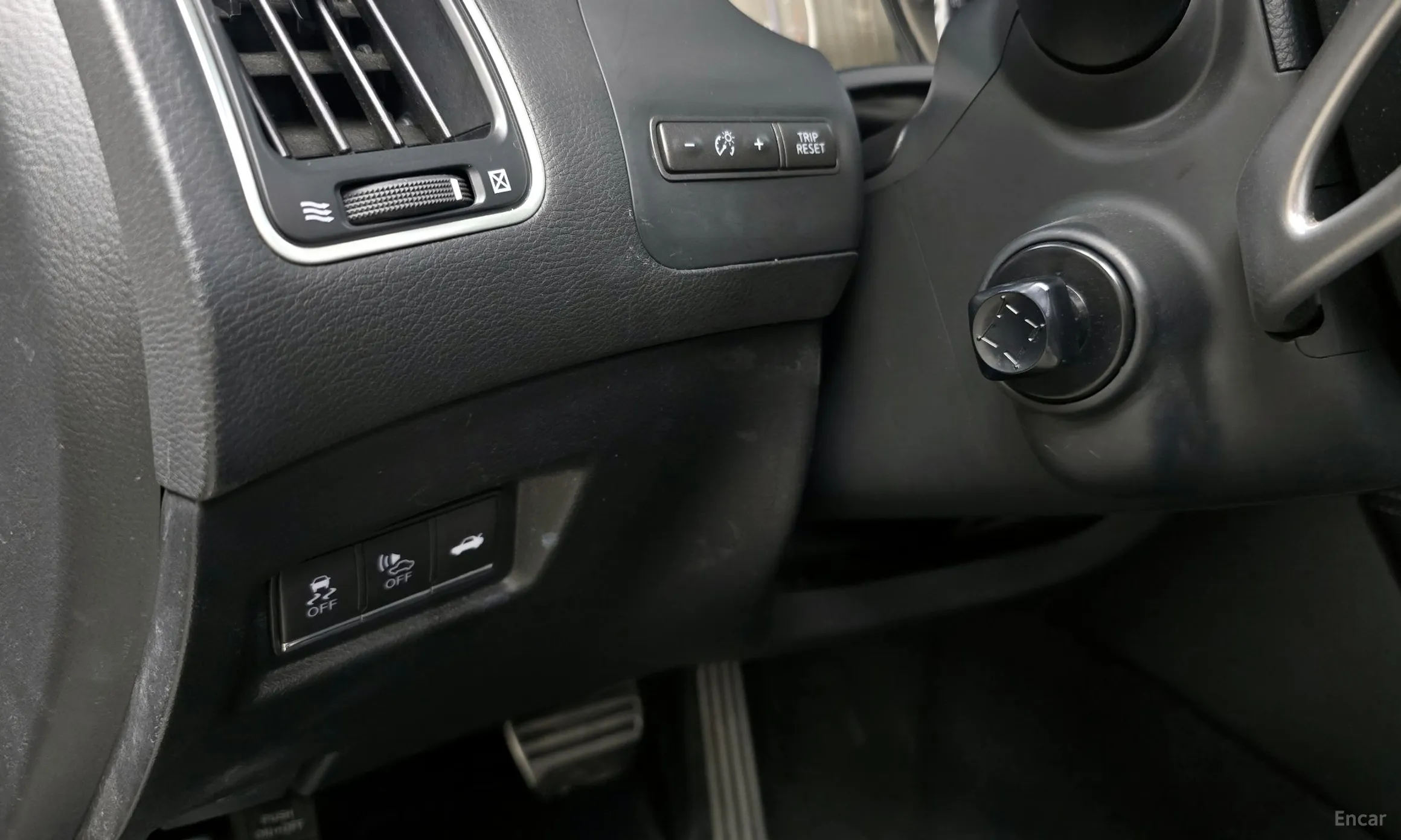 Infiniti Q50 превью 17