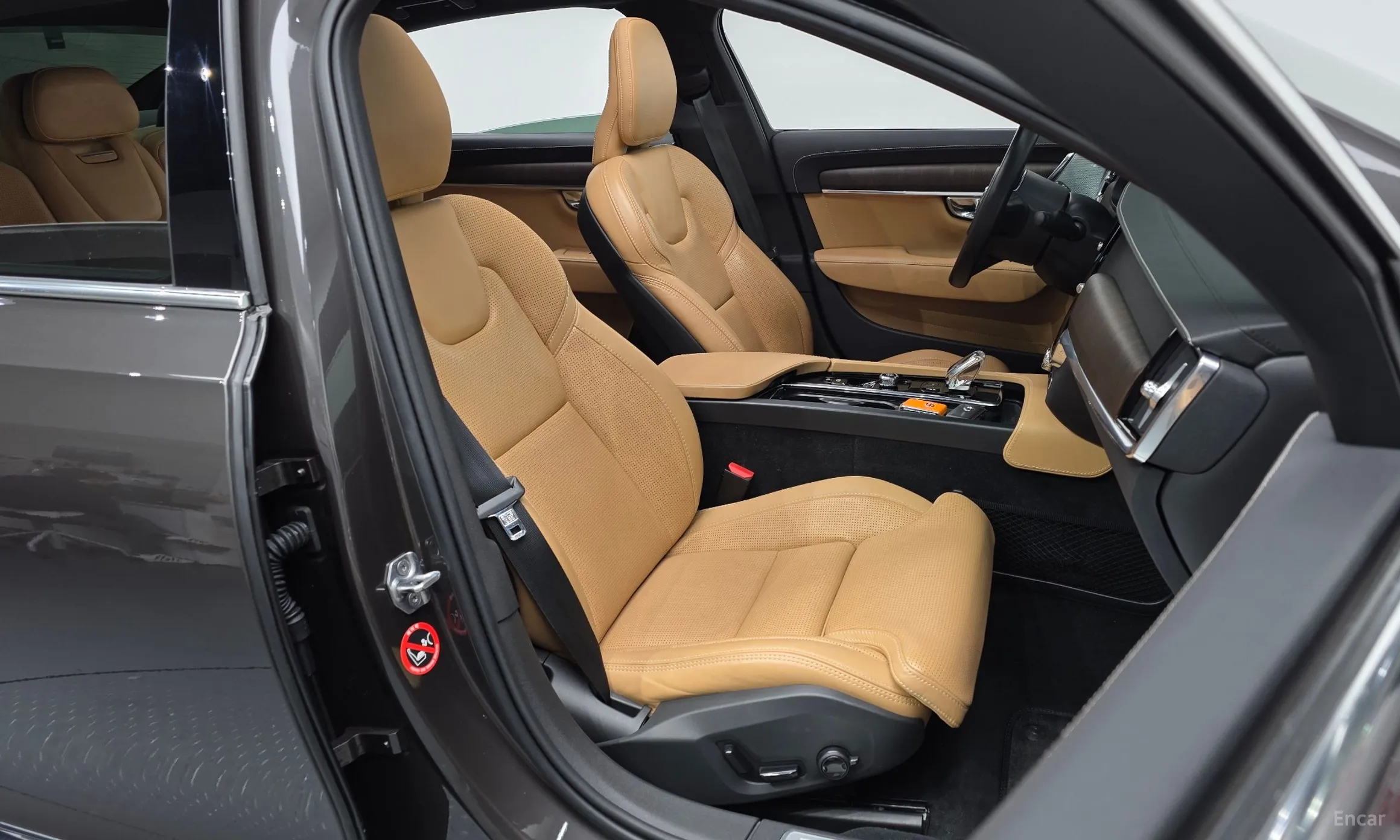 Volvo S90 превью 10