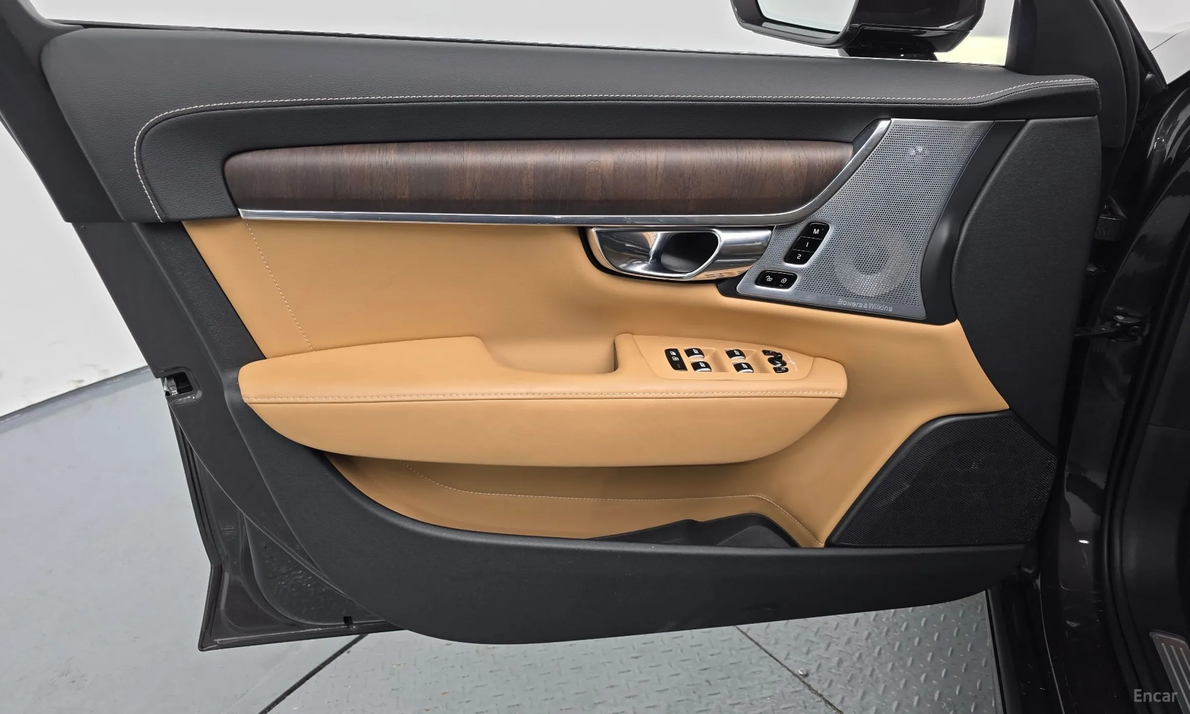 Volvo S90 превью 18