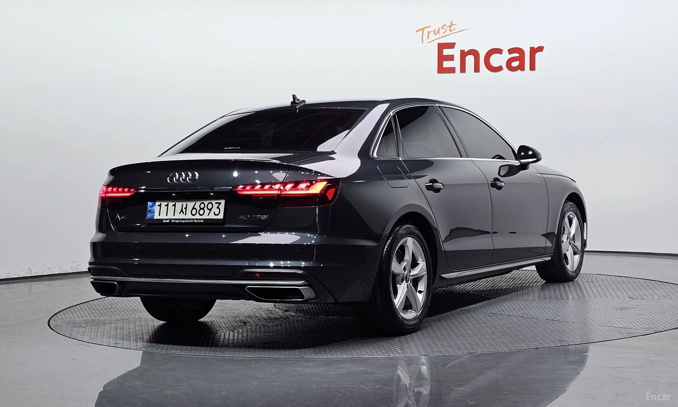 Audi A4 (B9)