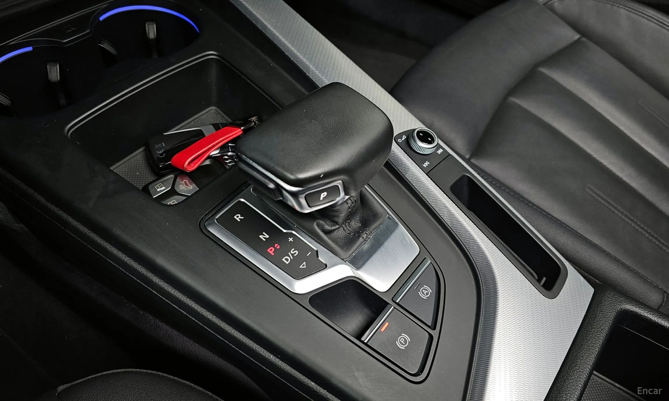 Audi A4 (B9) превью 9