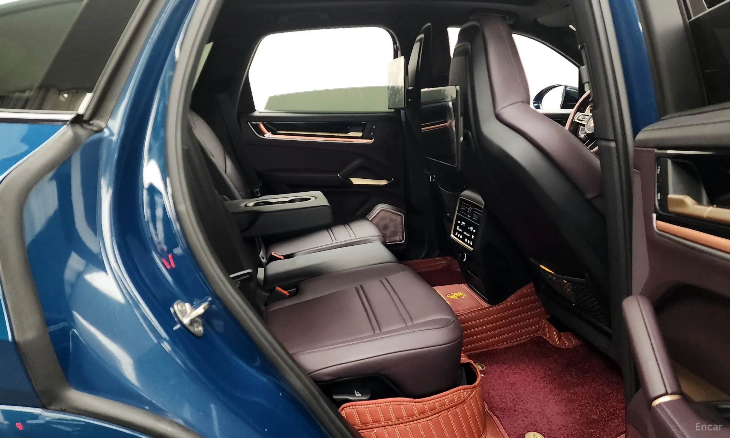 Porsche Cayenne (PO536) превью 12