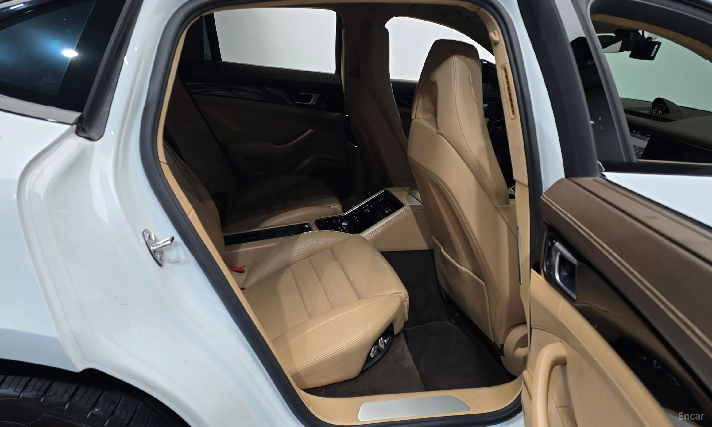 Porsche Panamera (971) превью 10