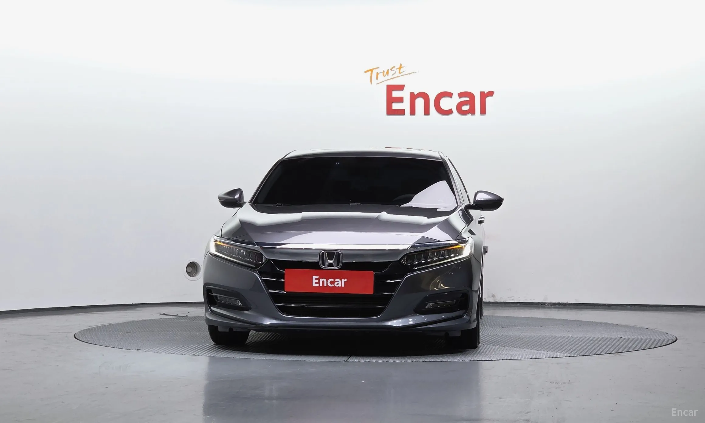 Honda Accord 10th Generation превью 3