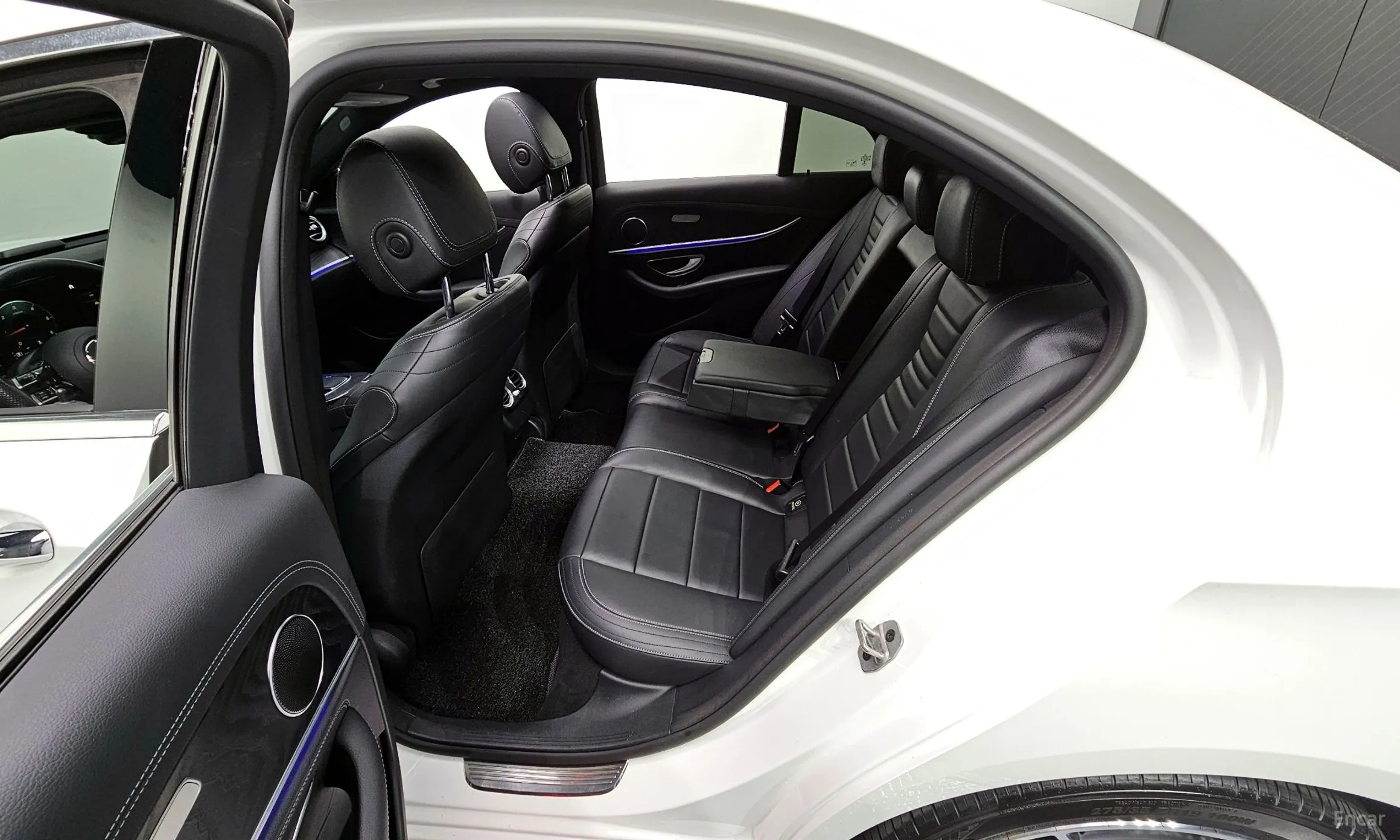 Mercedes Benz E-Class W213 превью 11