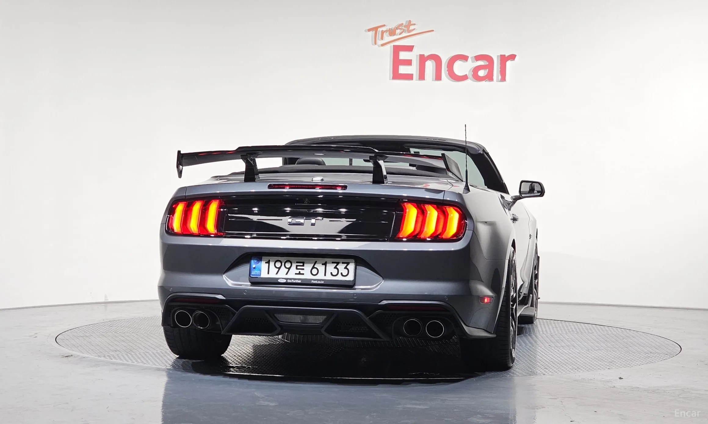 Ford Mustang превью 4