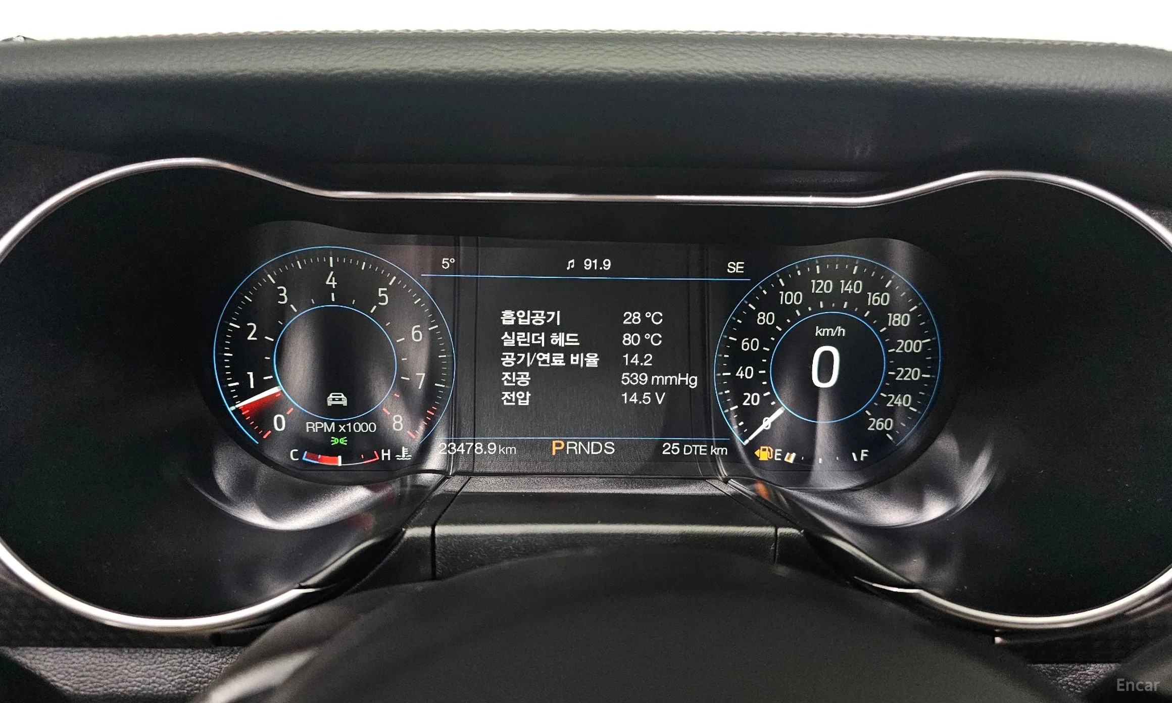 Ford Mustang превью 8