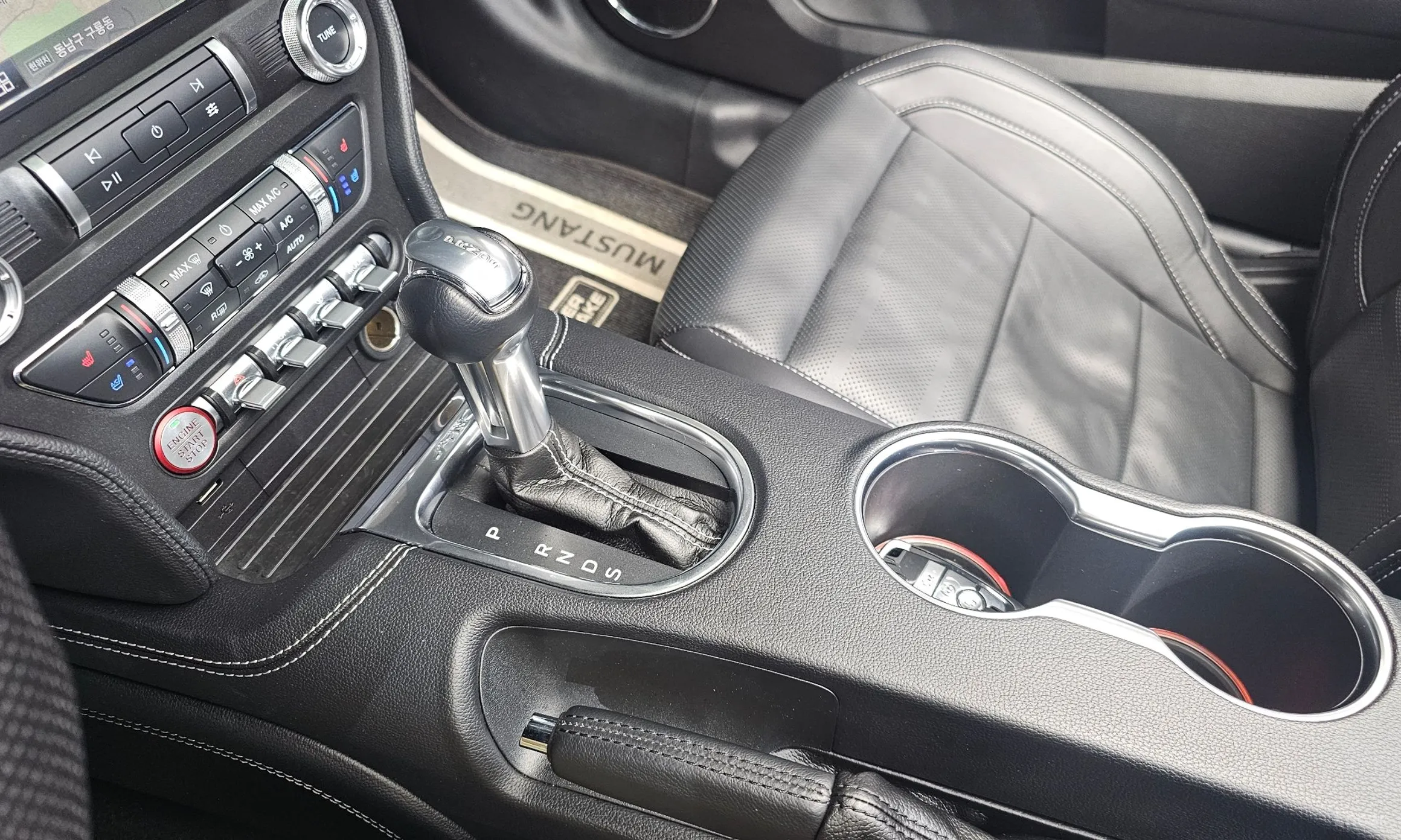 Ford Mustang превью 9
