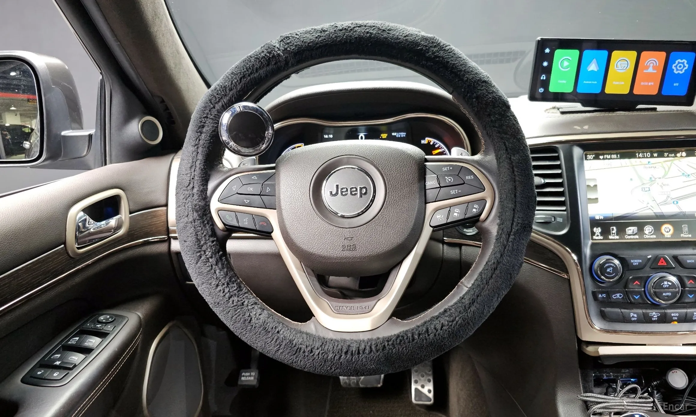 Jeep Grand Cherokee превью 13