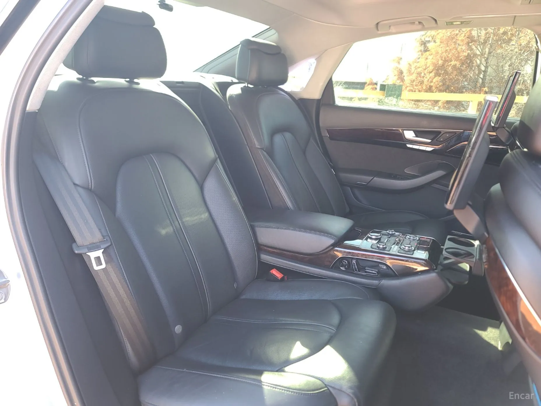 Audi New A8 превью 11