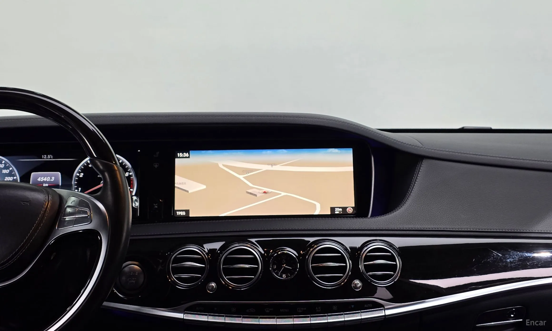 Mercedes Benz S-Class W222 превью 16