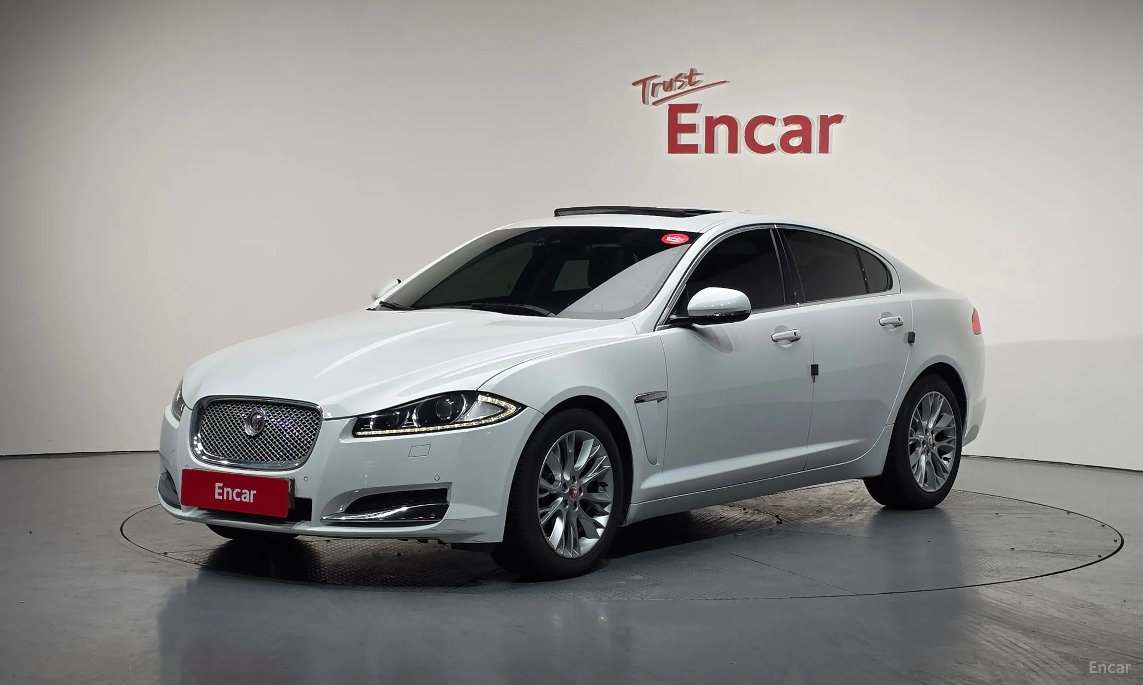 Jaguar New XF