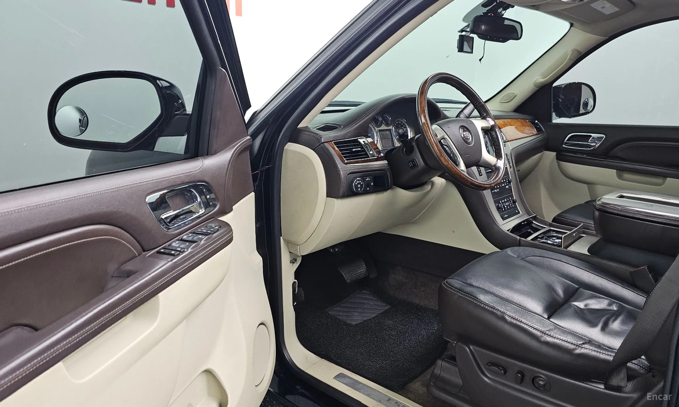 Cadillac Escalade превью 11