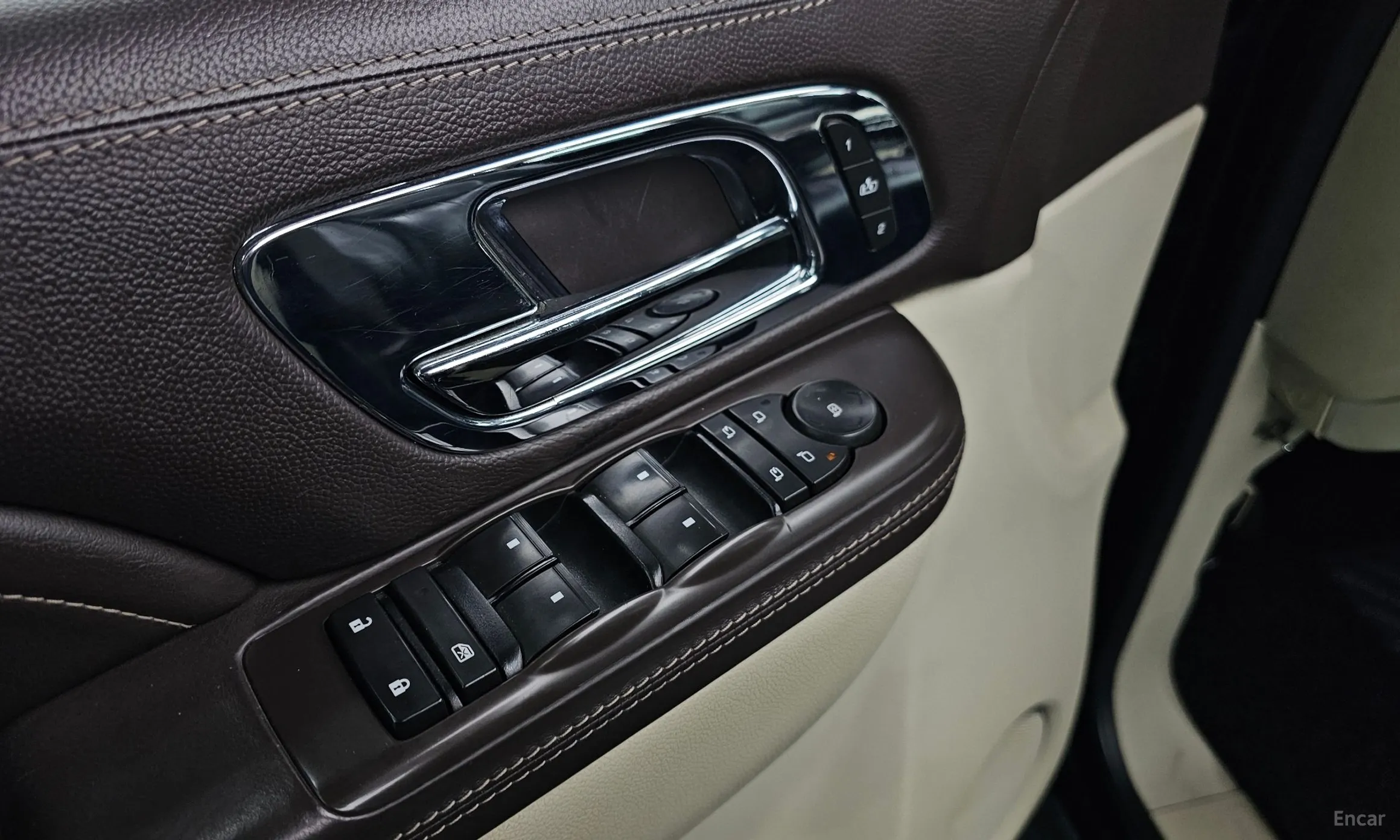 Cadillac Escalade превью 17