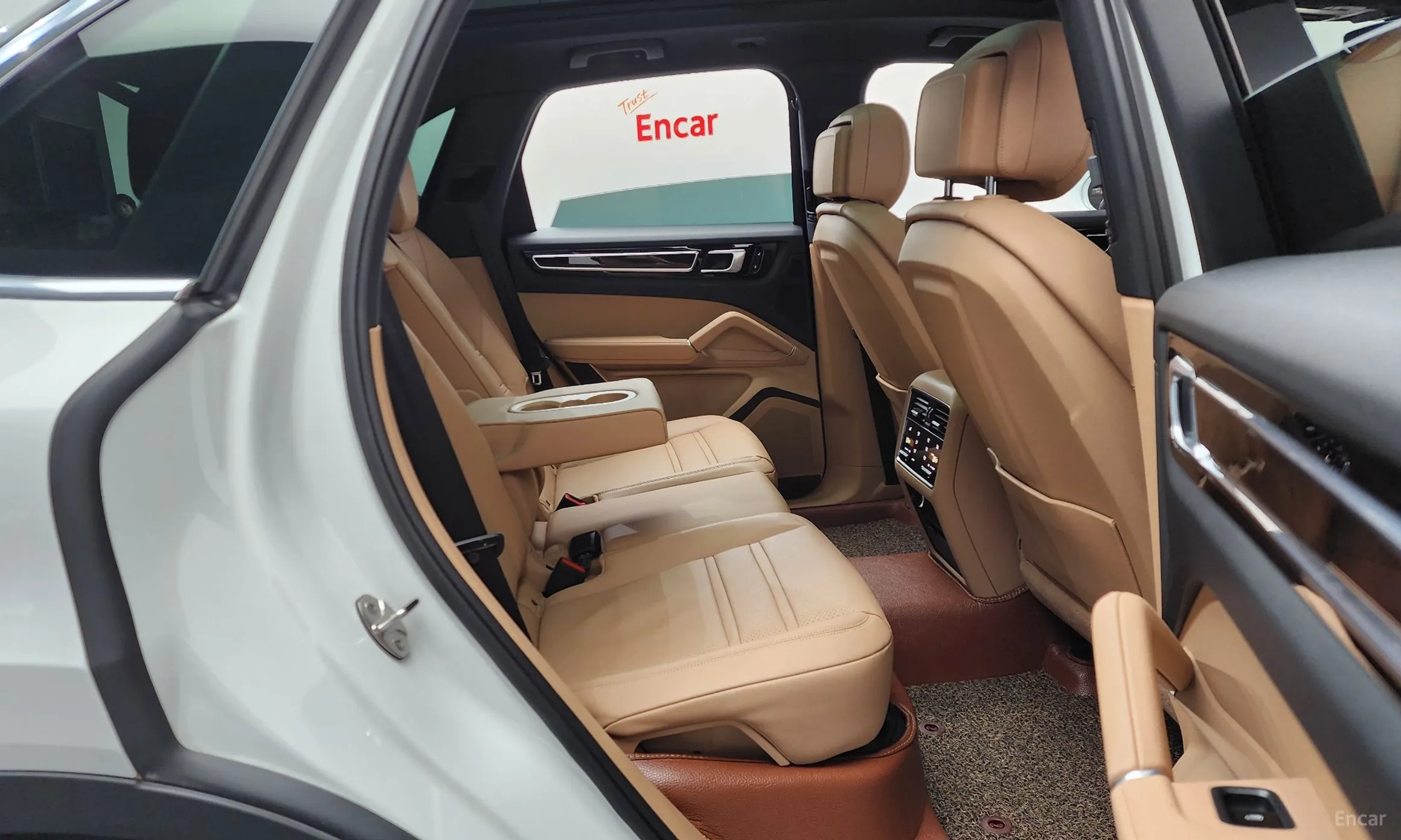 Porsche Cayenne (PO536) превью 10