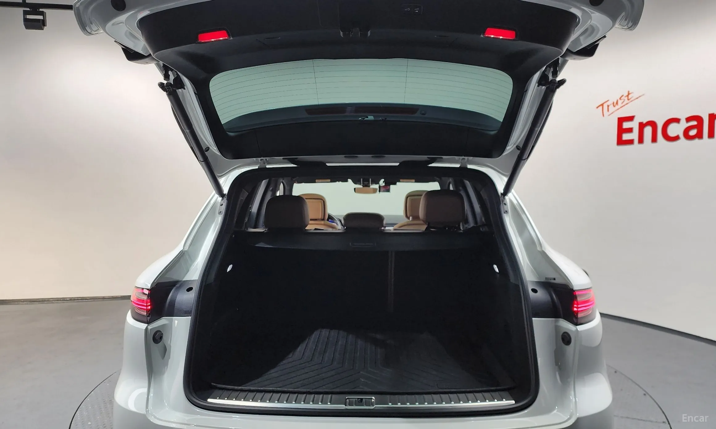 Porsche Cayenne (PO536) превью 18