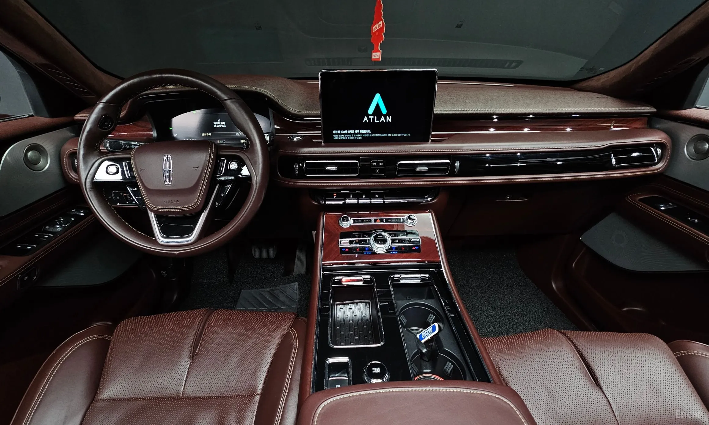Lincoln Aviator 2nd Generation превью 7