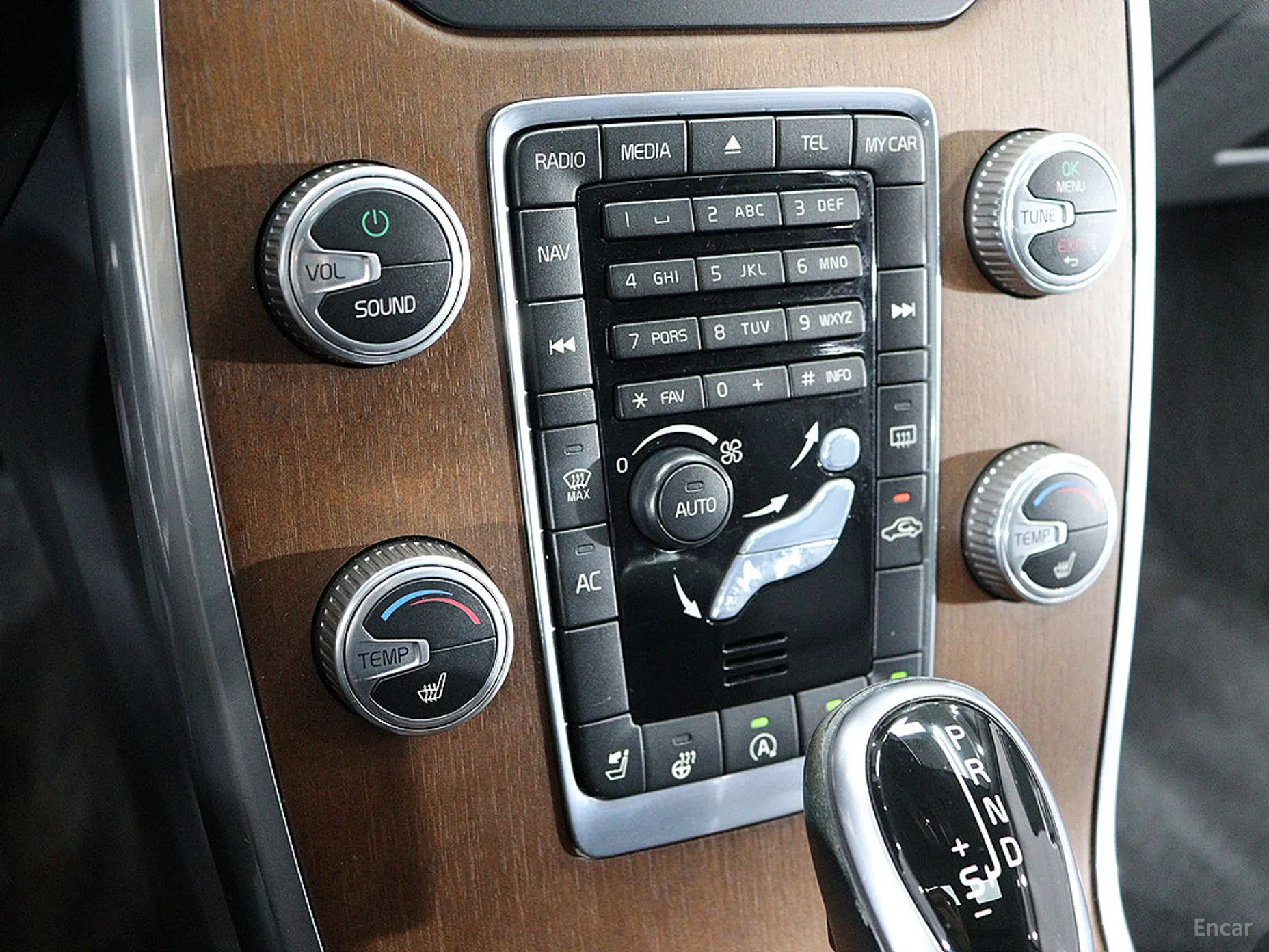 Volvo S80 превью 11