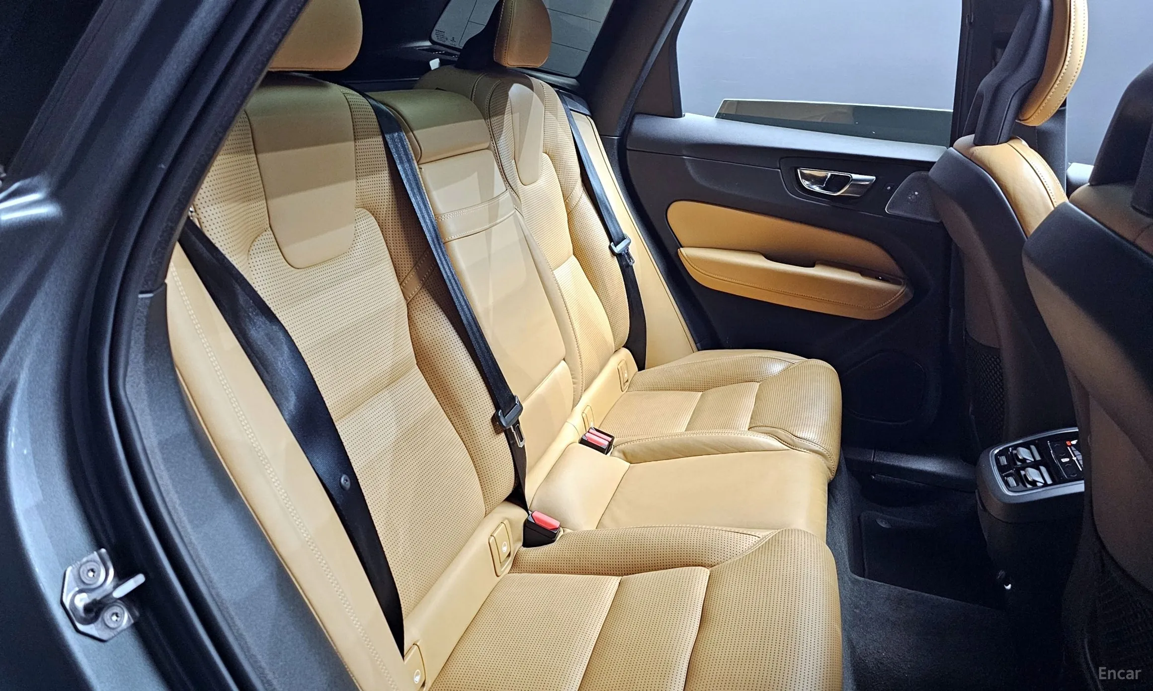 Volvo XC60 Gen 2 превью 12