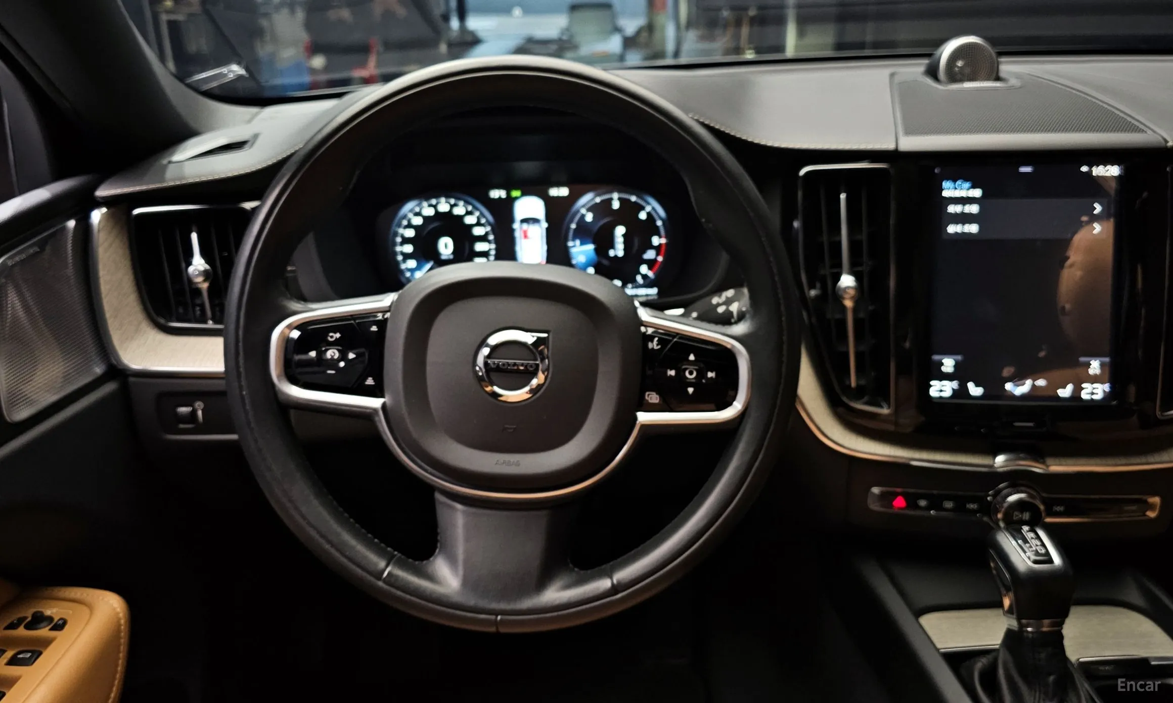 Volvo XC60 Gen 2 превью 13