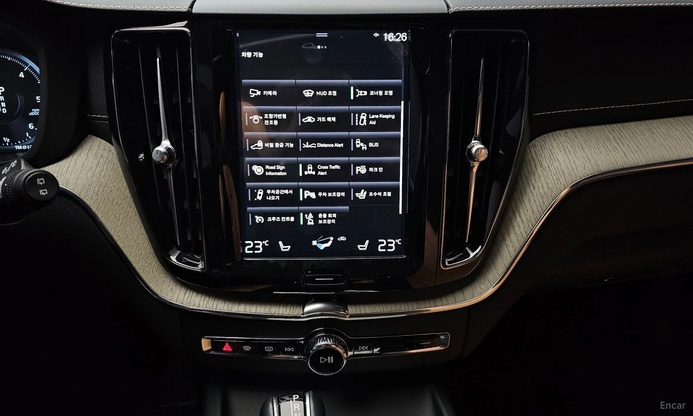 Volvo XC60 Gen 2 превью 15