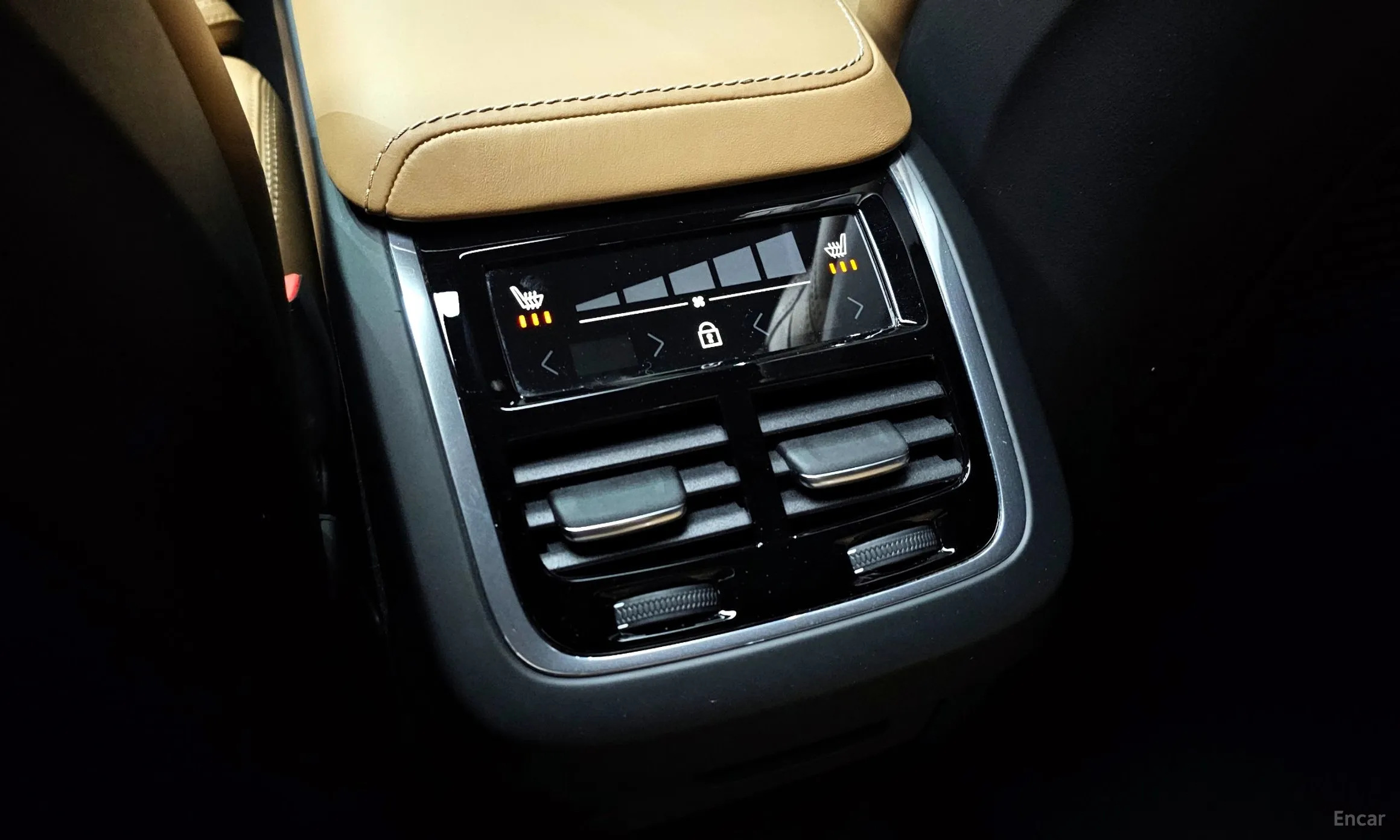 Volvo XC60 Gen 2 превью 17