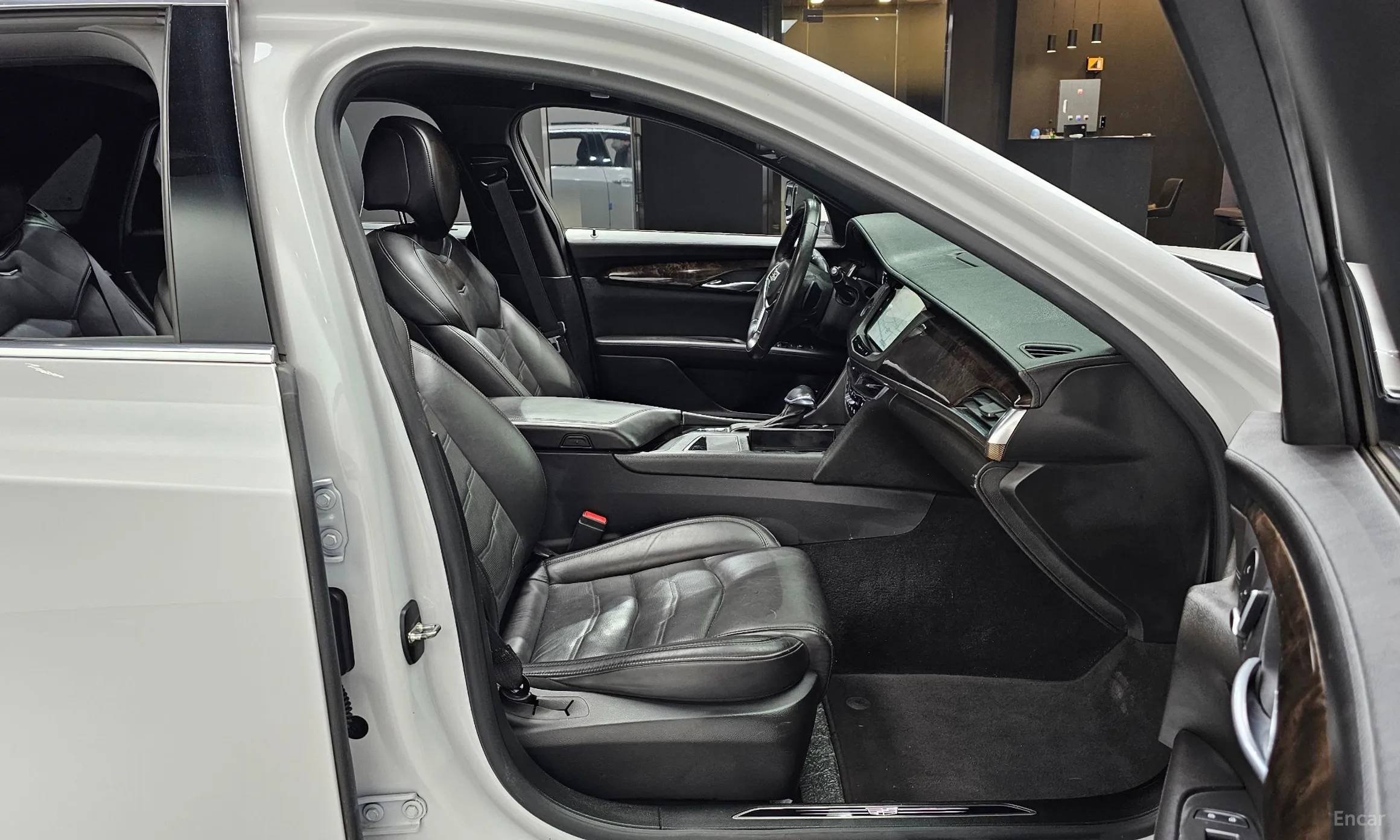Cadillac CT6 превью 10