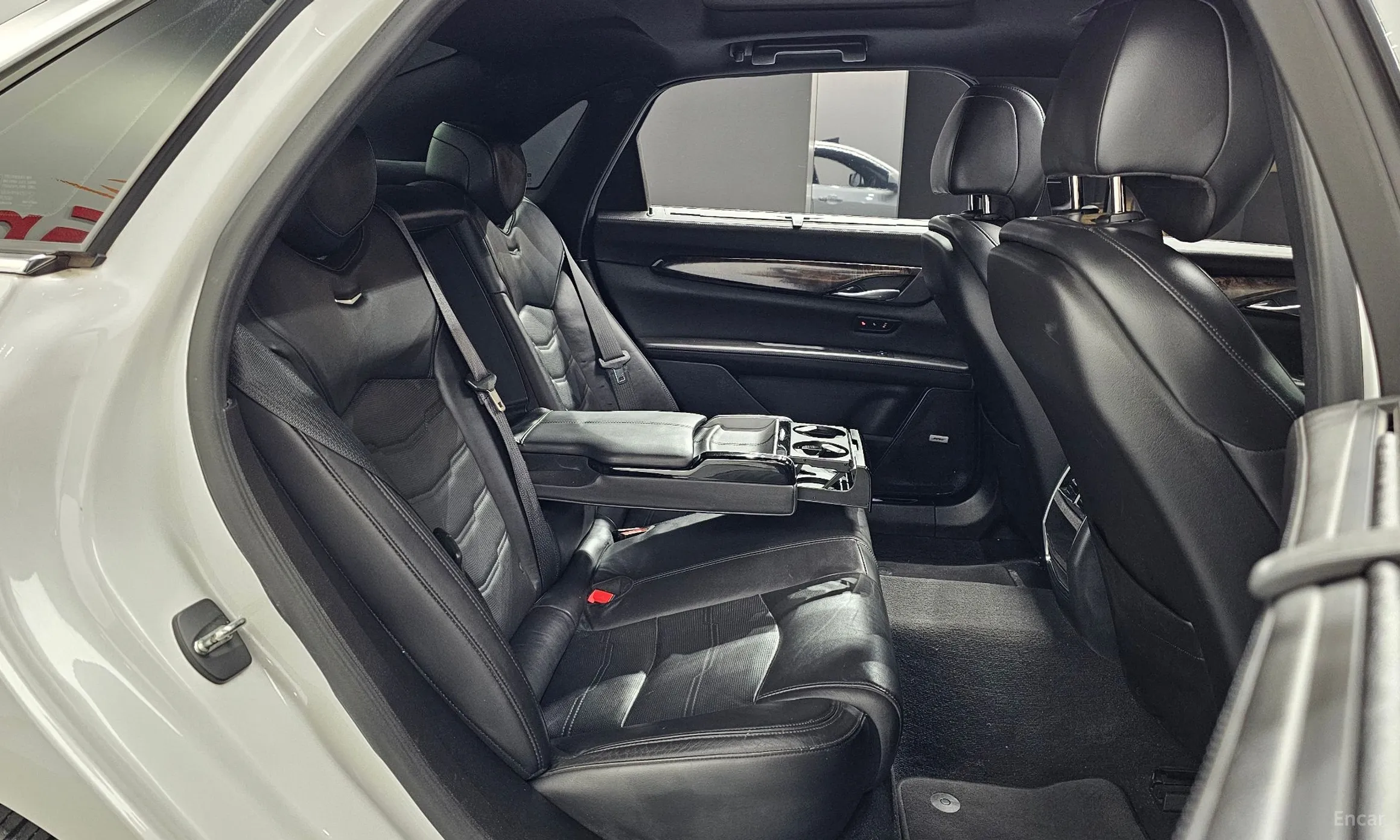 Cadillac CT6 превью 12