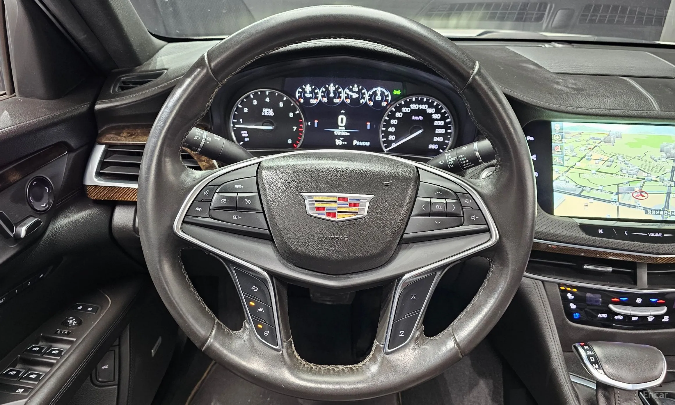 Cadillac CT6 превью 13