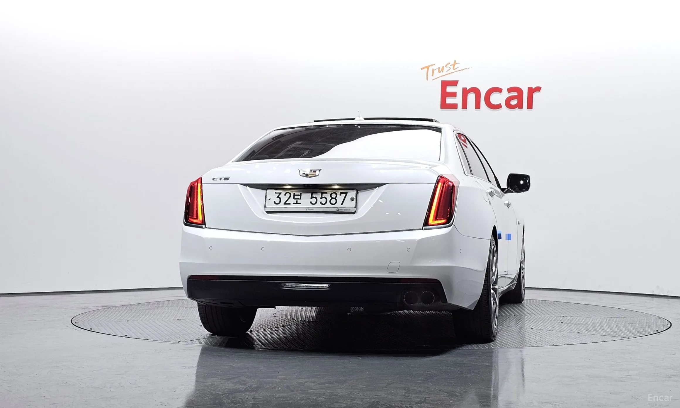 Cadillac CT6 превью 4