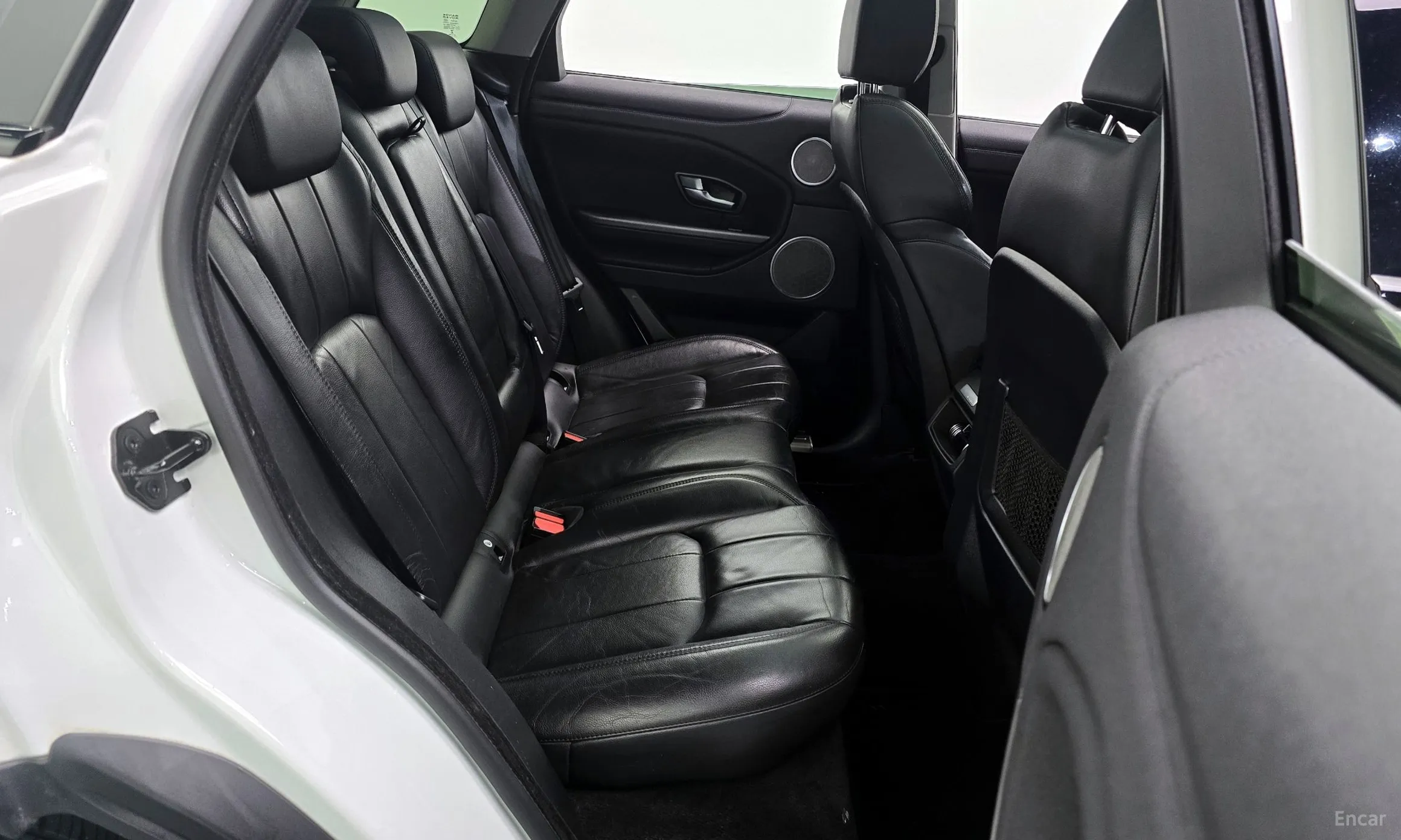 Land Rover Range Rover Evoque превью 12
