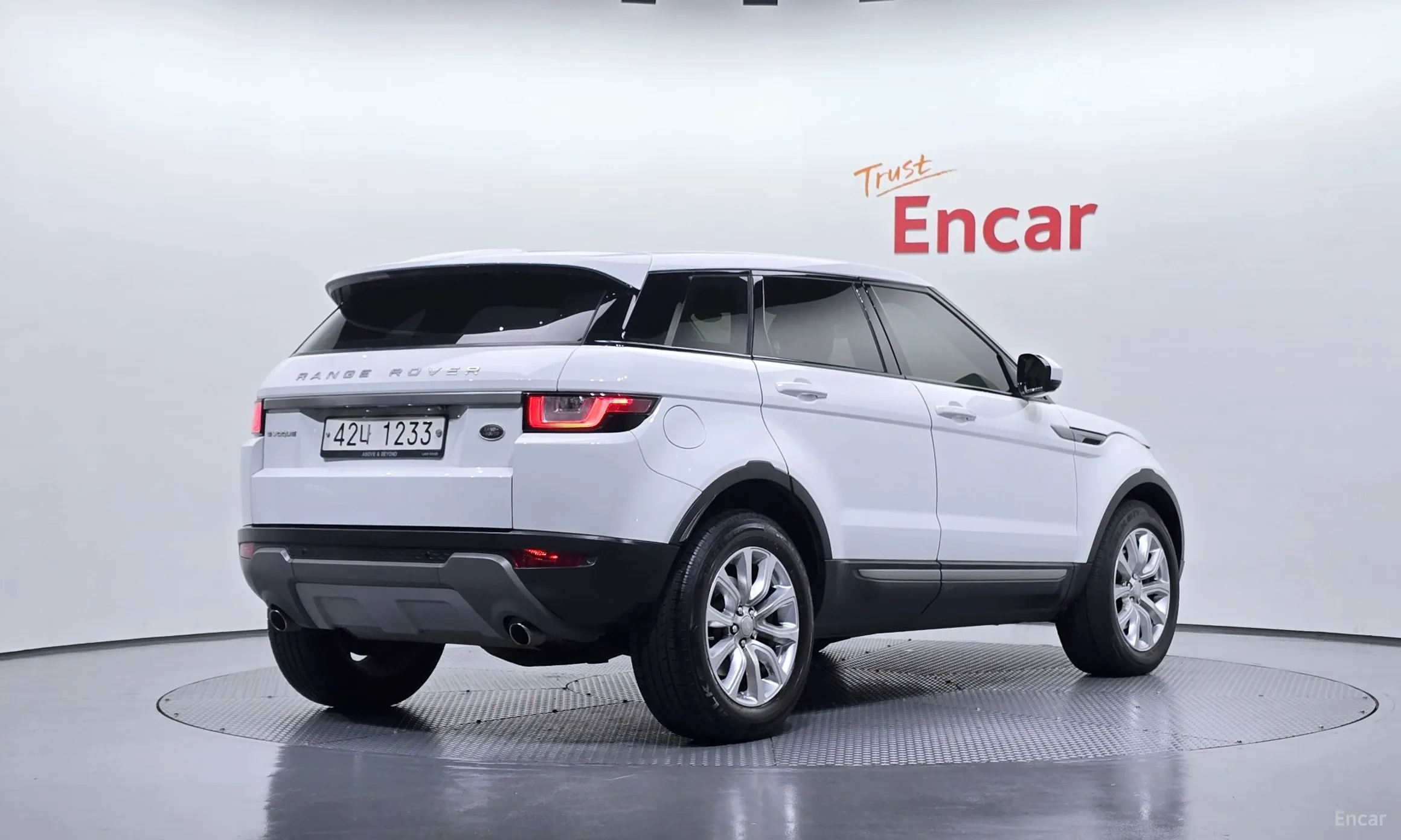 Land Rover Range Rover Evoque превью 2