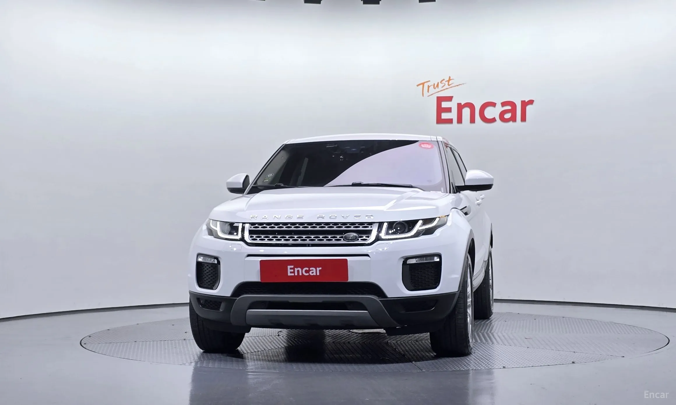 Land Rover Range Rover Evoque превью 3