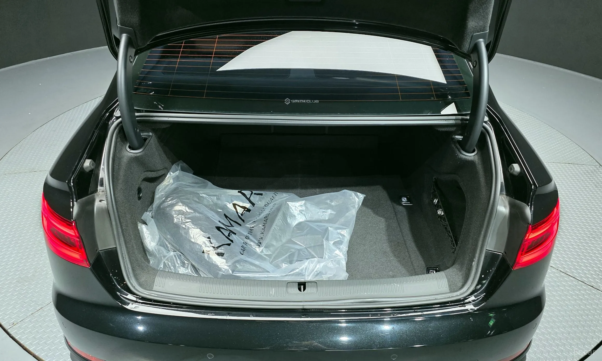 Audi A4 (B9) превью 20