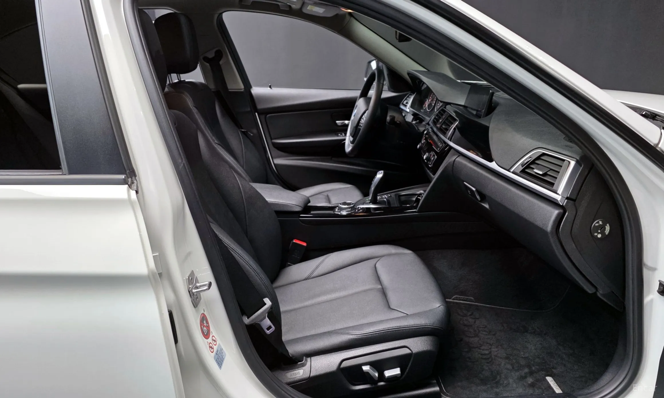 BMW 3 Series (F30) превью 11