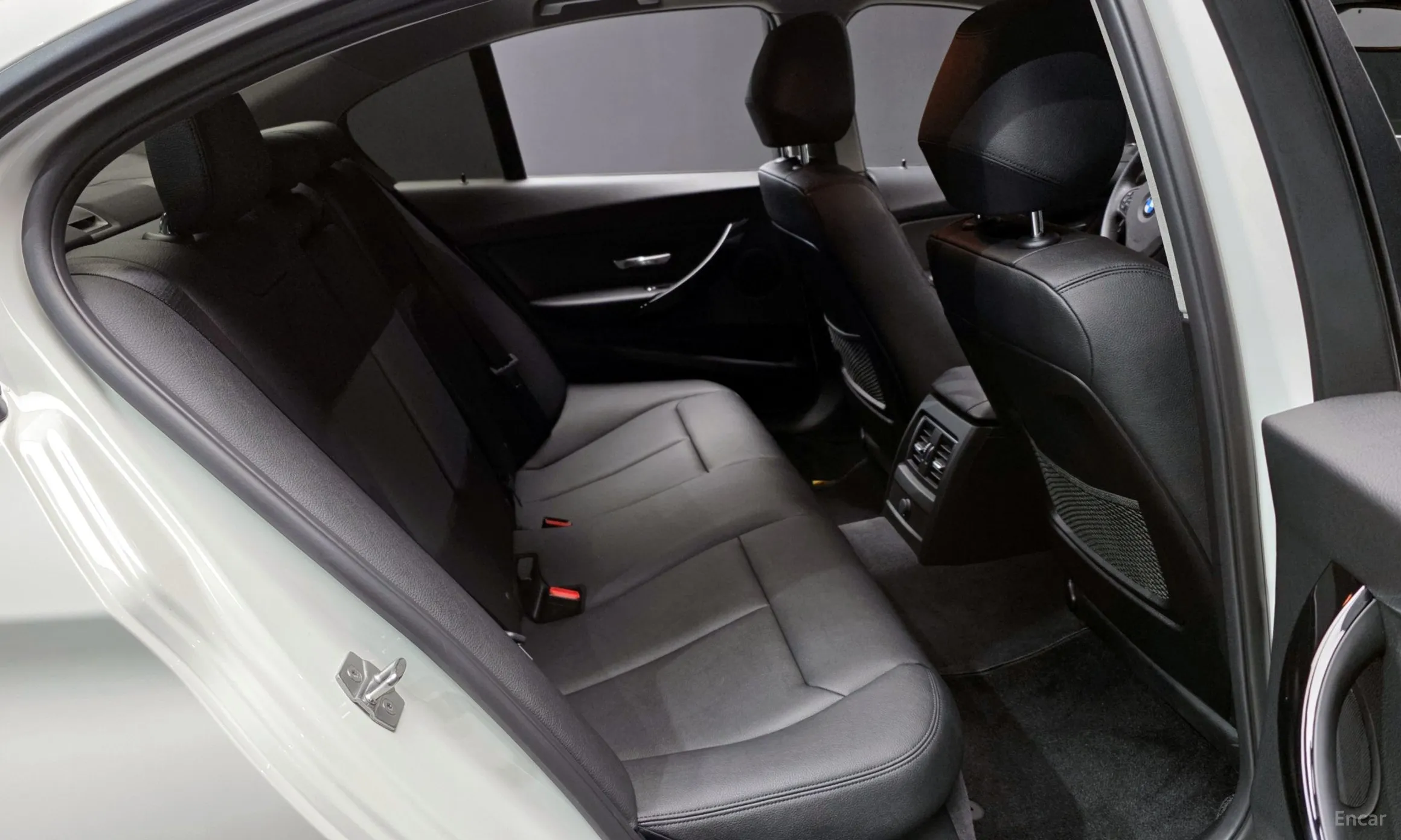 BMW 3 Series (F30) превью 12