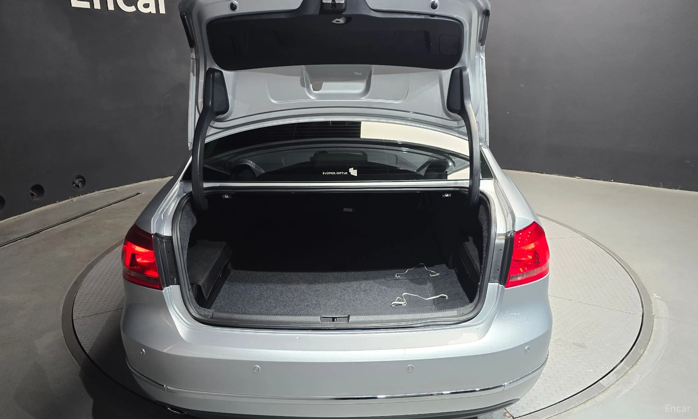 Volkswagen The New Passat превью 20