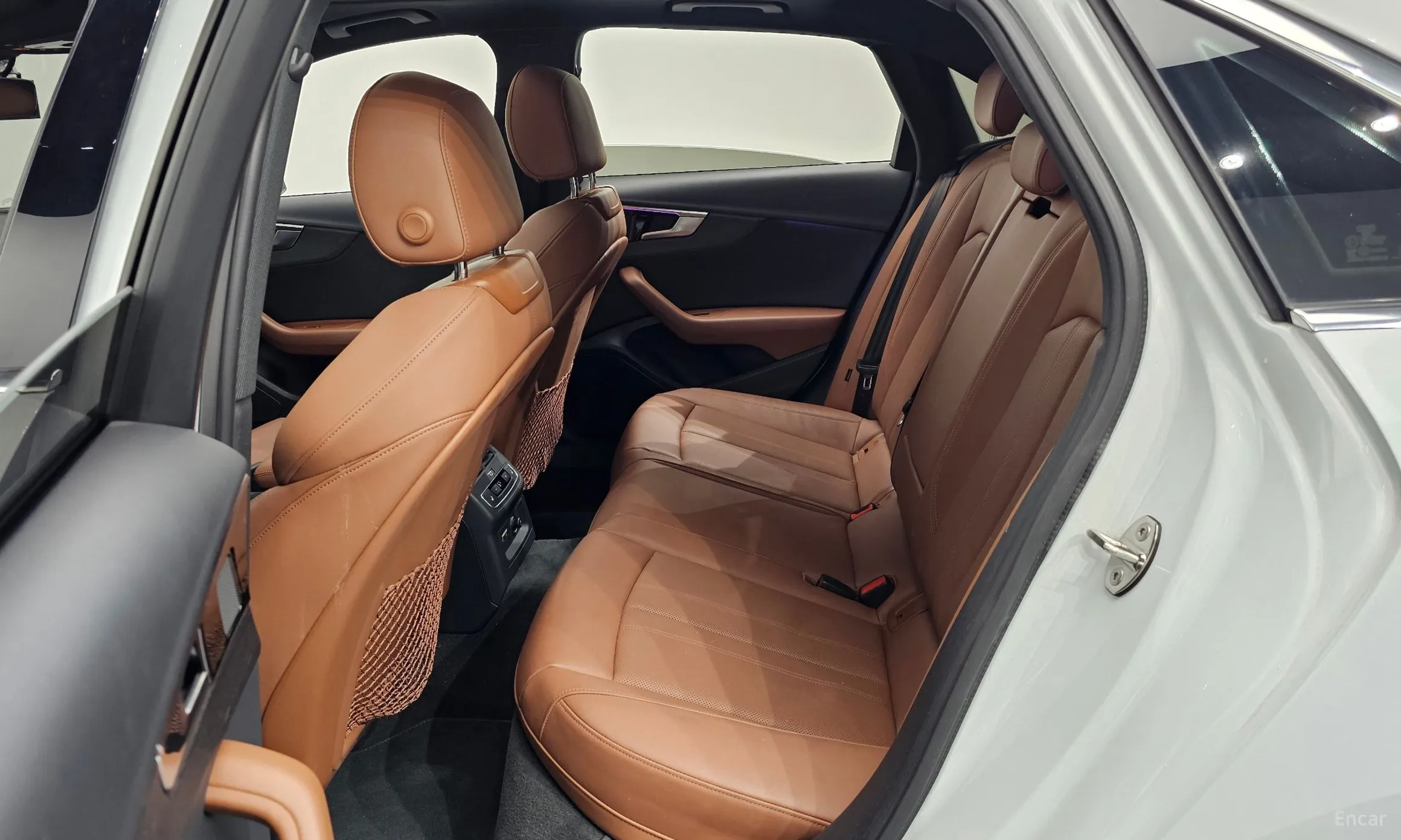 Audi A4 (B9) превью 12