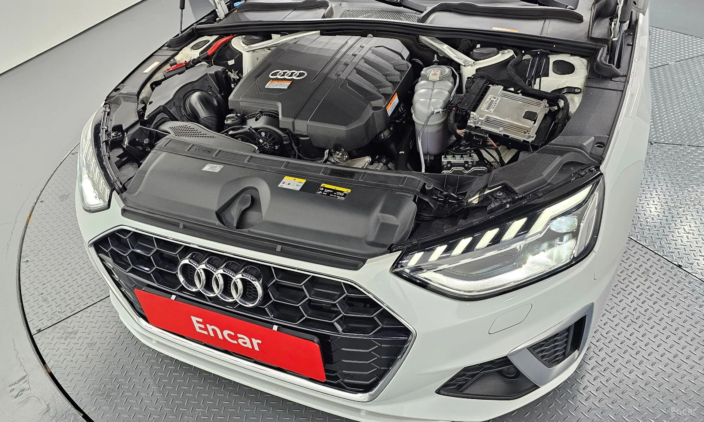 Audi A4 (B9) превью 6