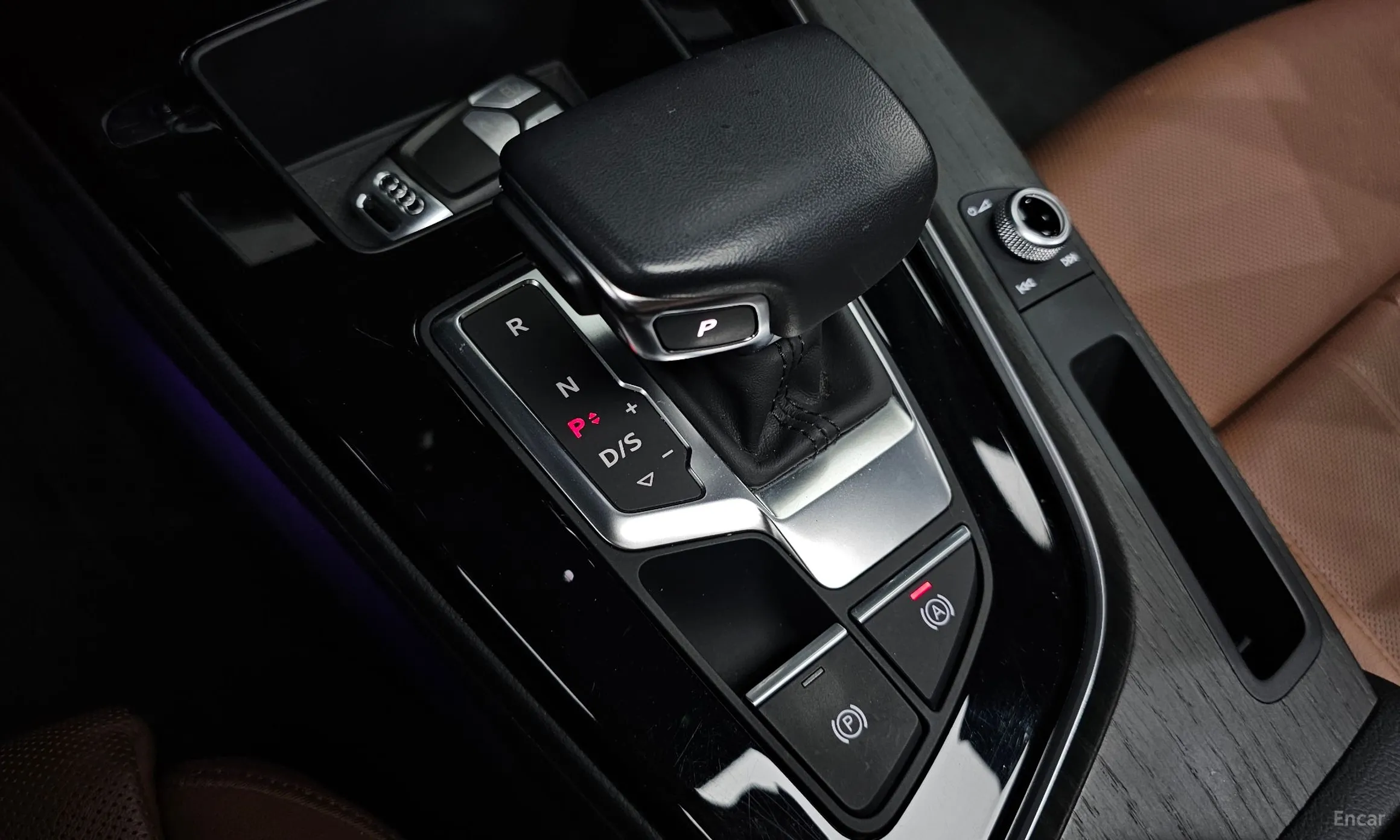 Audi A4 (B9) превью 9