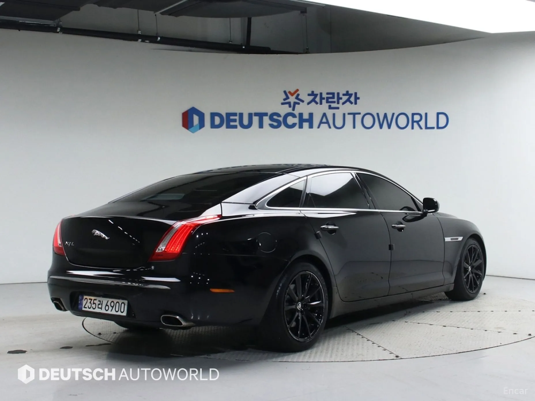 Jaguar All New XJ
