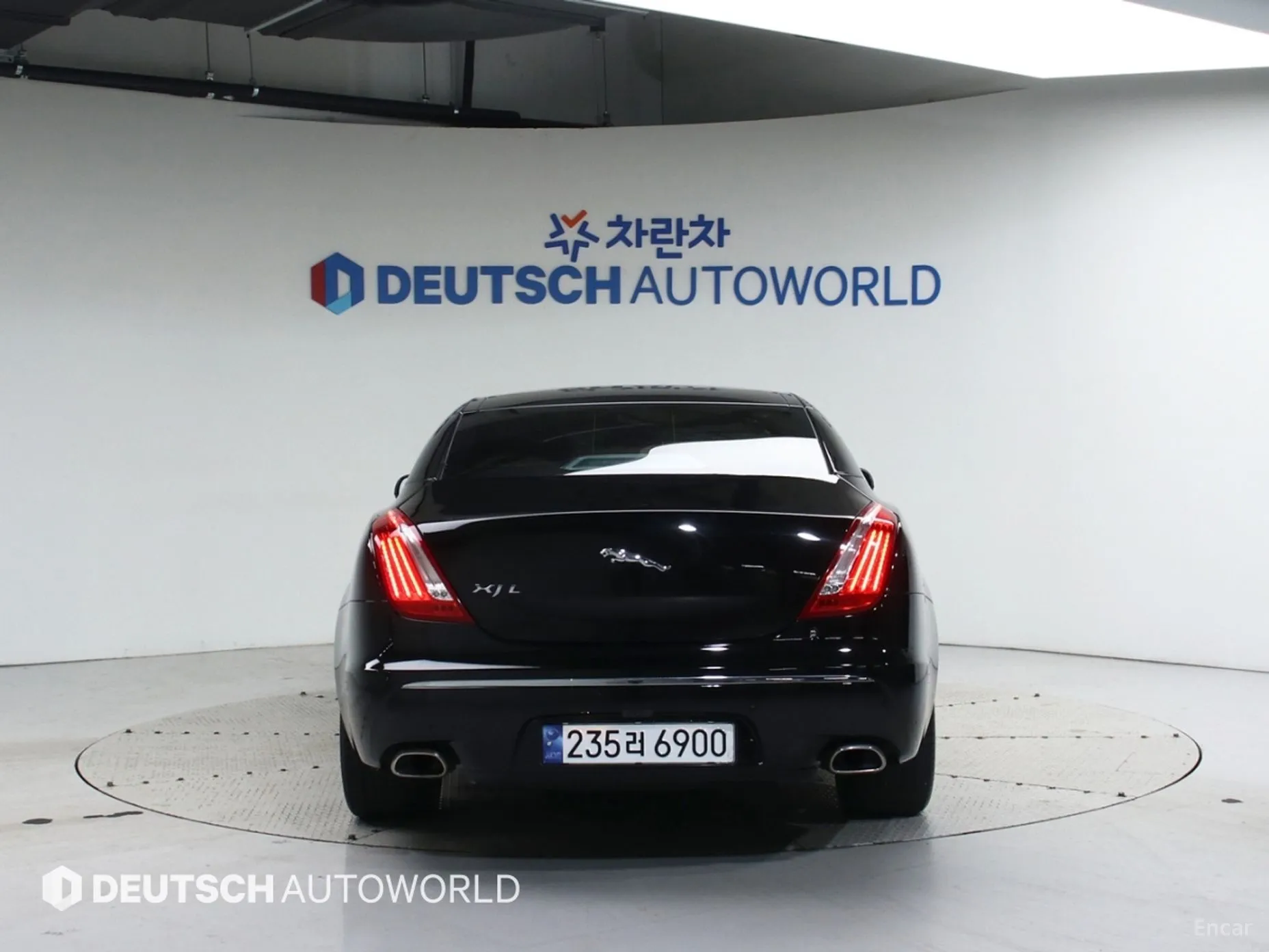 Jaguar All New XJ превью 4
