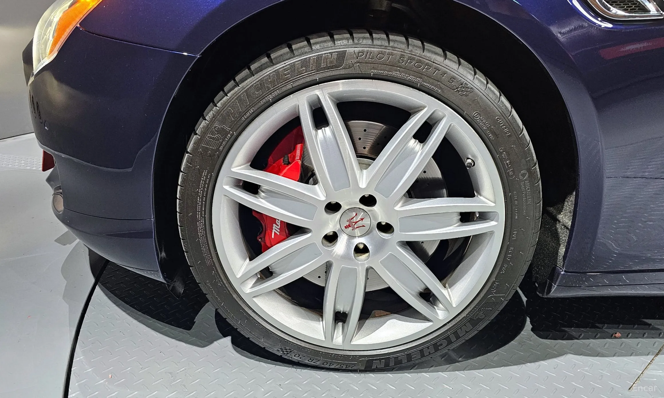 Maserati Quattroporte превью 5