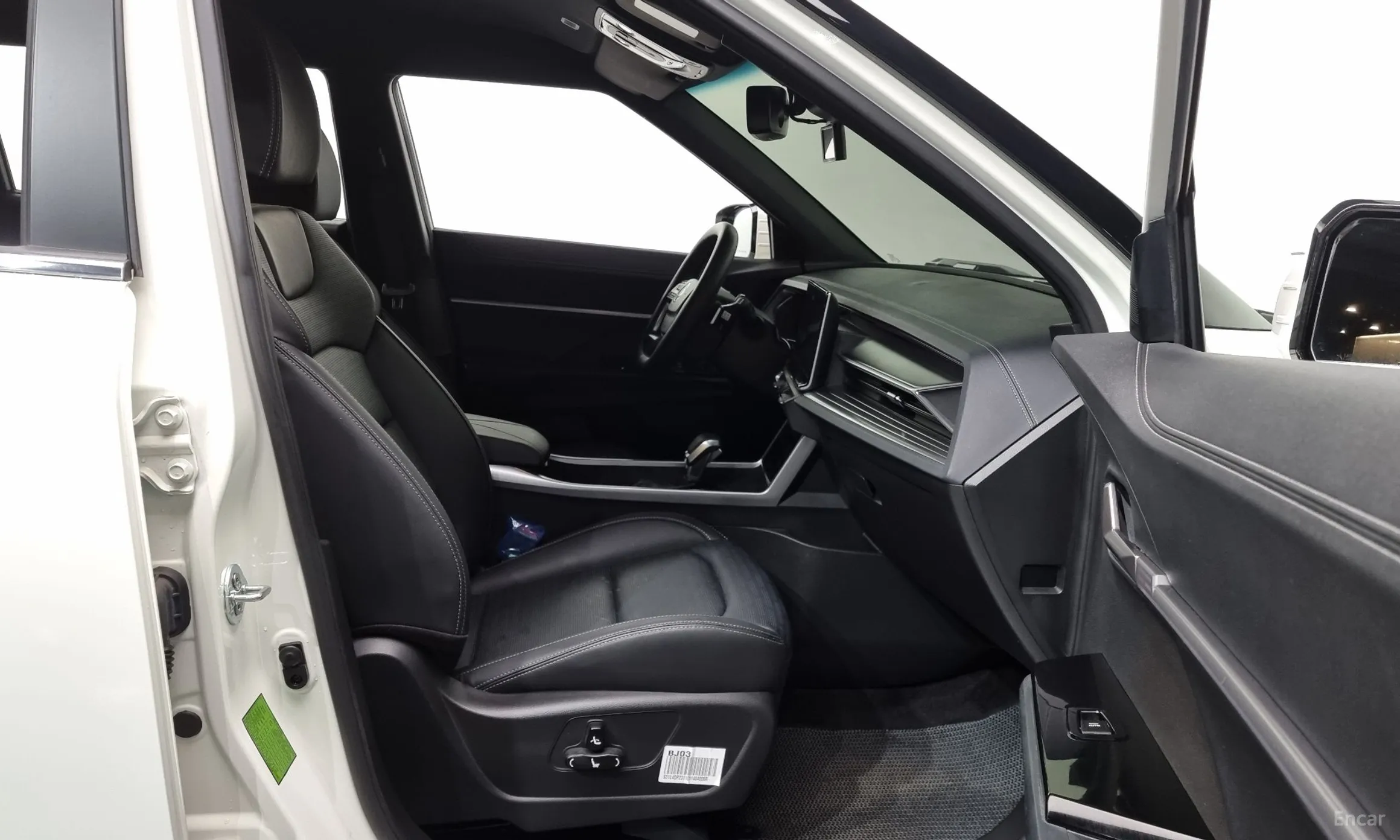 KG Mobility (SsangYong) Torres превью 11