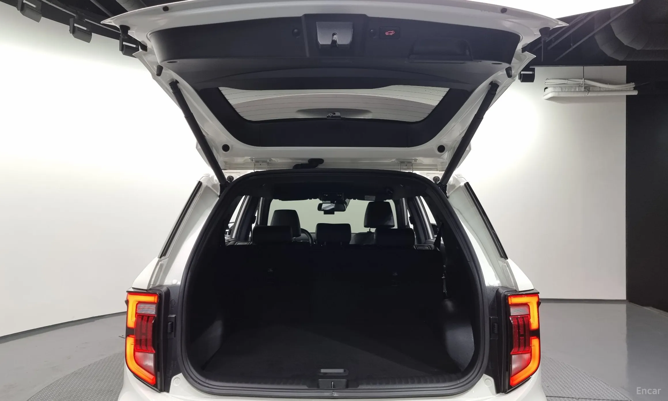 KG Mobility (SsangYong) Torres превью 20
