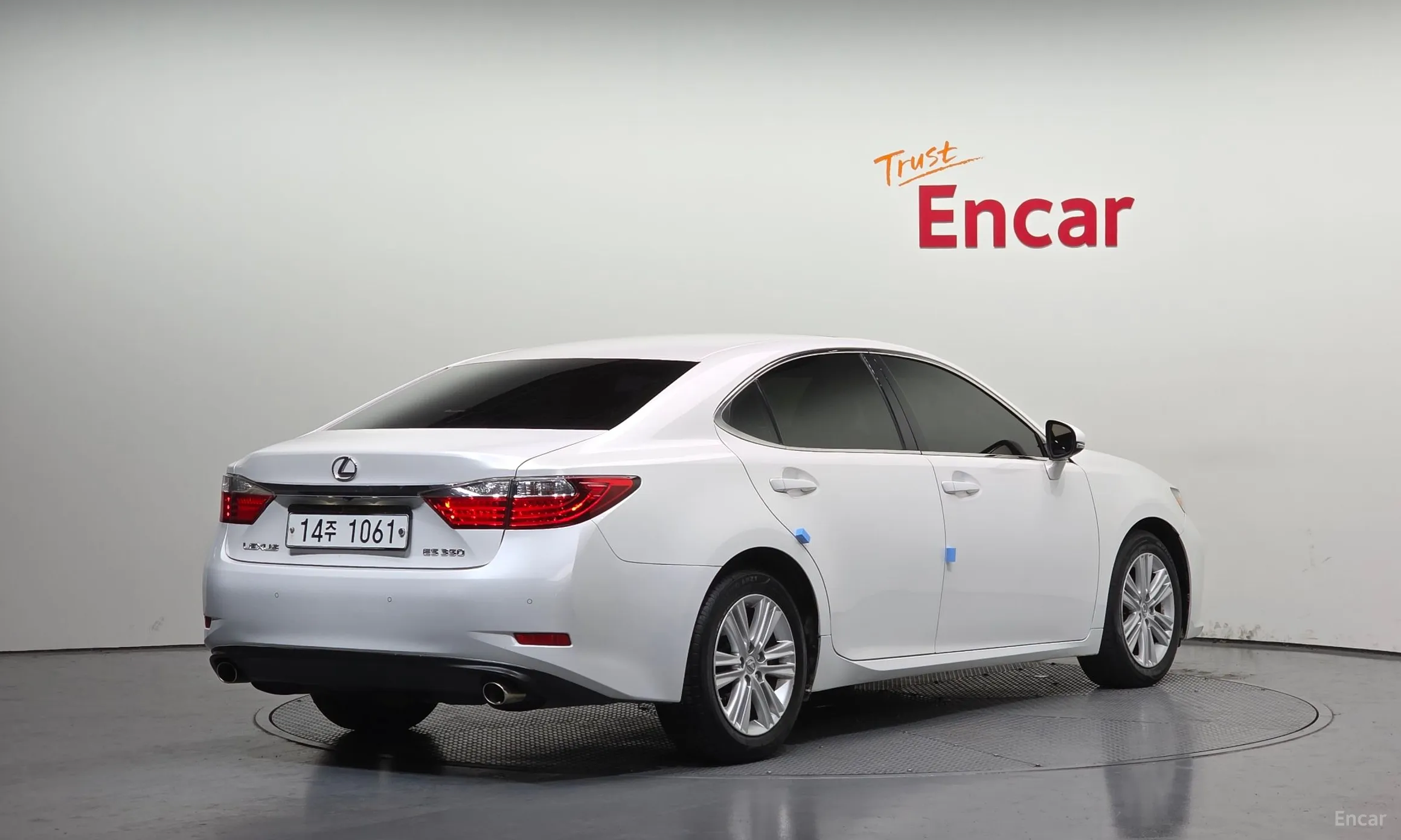 Lexus New ES350