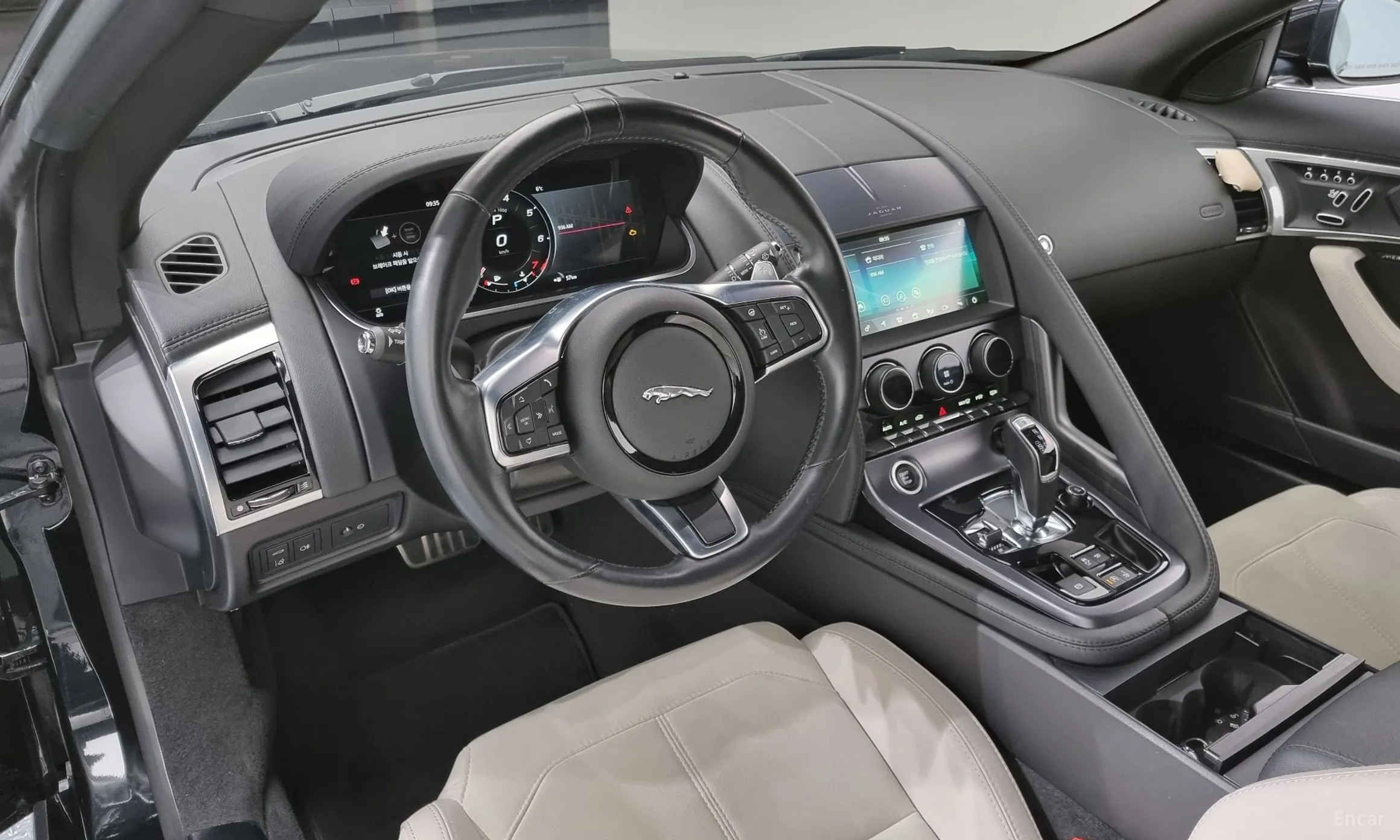 Jaguar F-TYPE превью 12